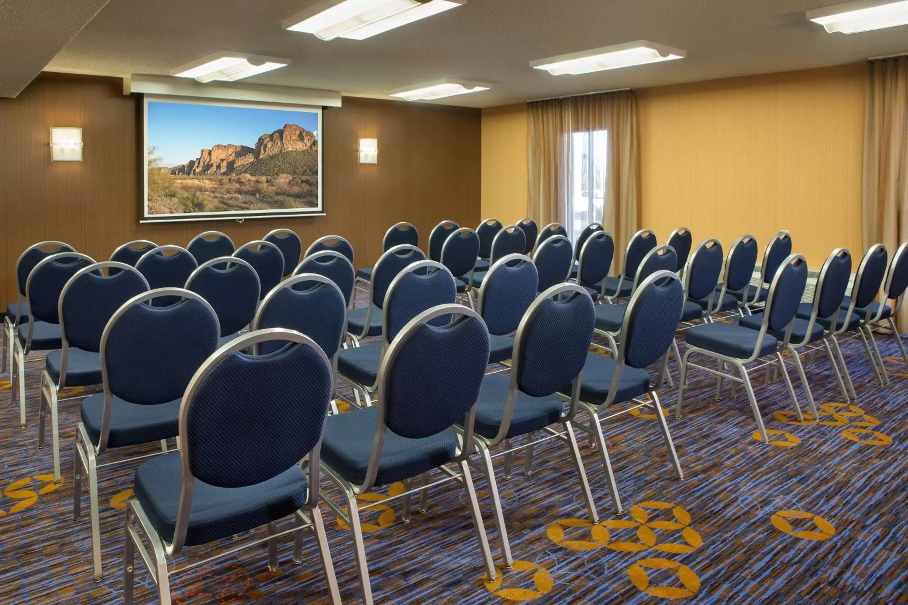 Meeting/conference room in Sonesta Select Scottsdale at Mayo Clinic Campus