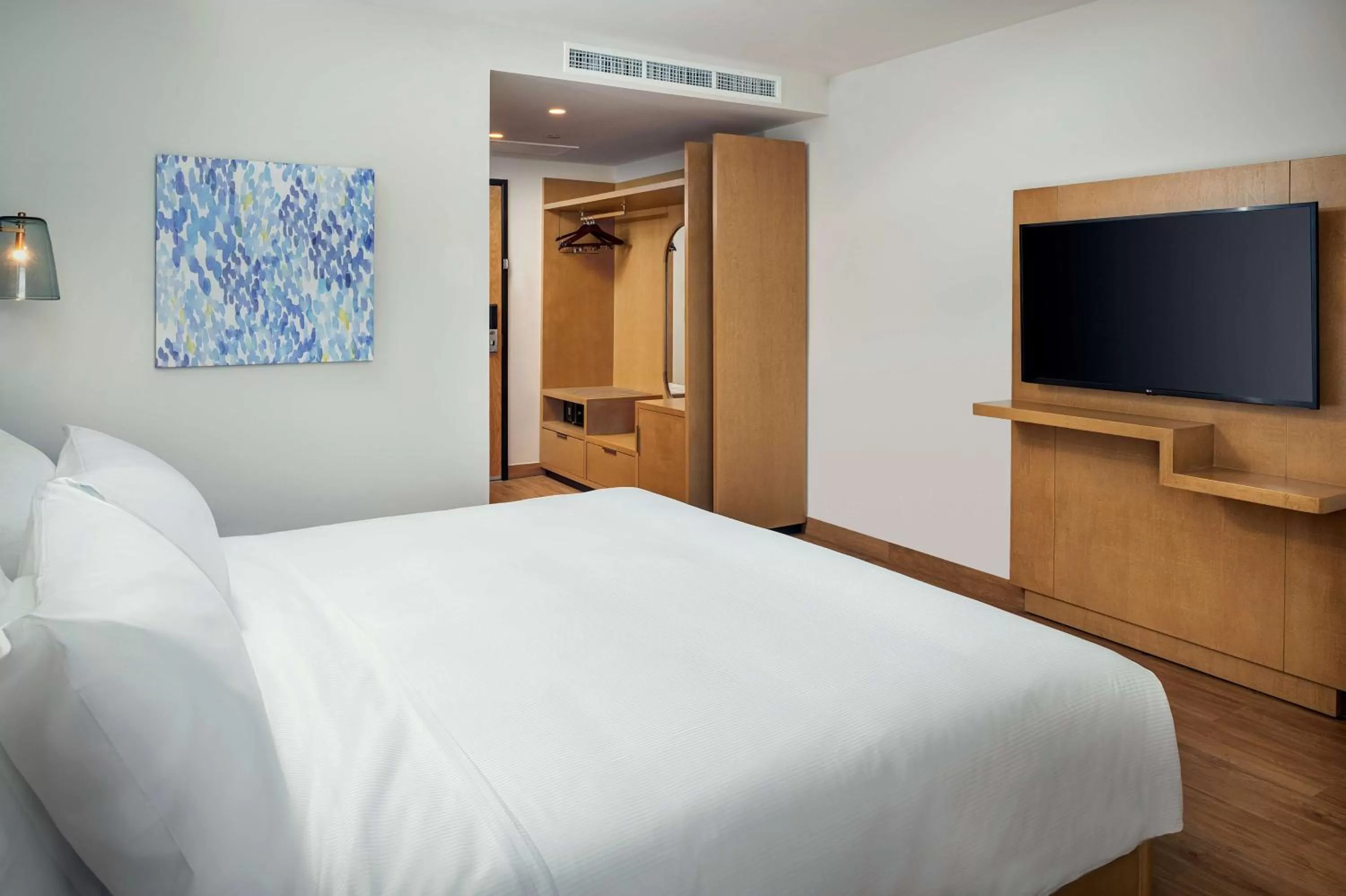 Bed in Hilton Garden Inn Cancun Airport