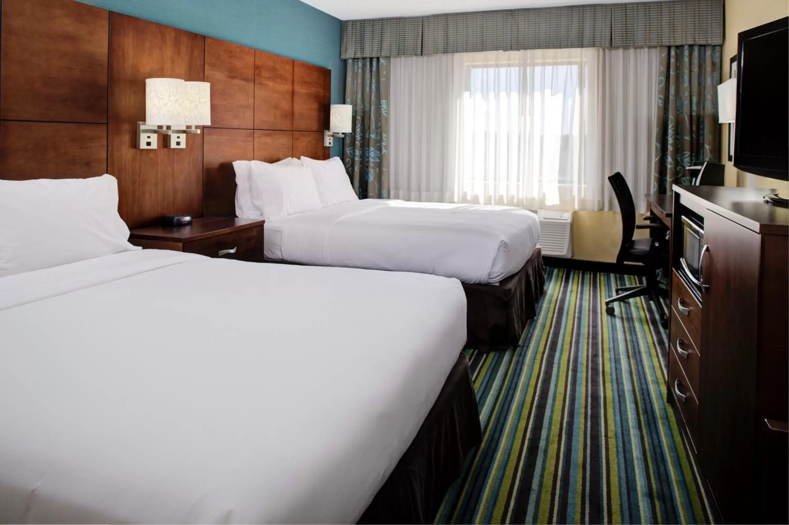 Photo of the whole room, Bed in Holiday Inn Express Flagstaff, an IHG Hotel