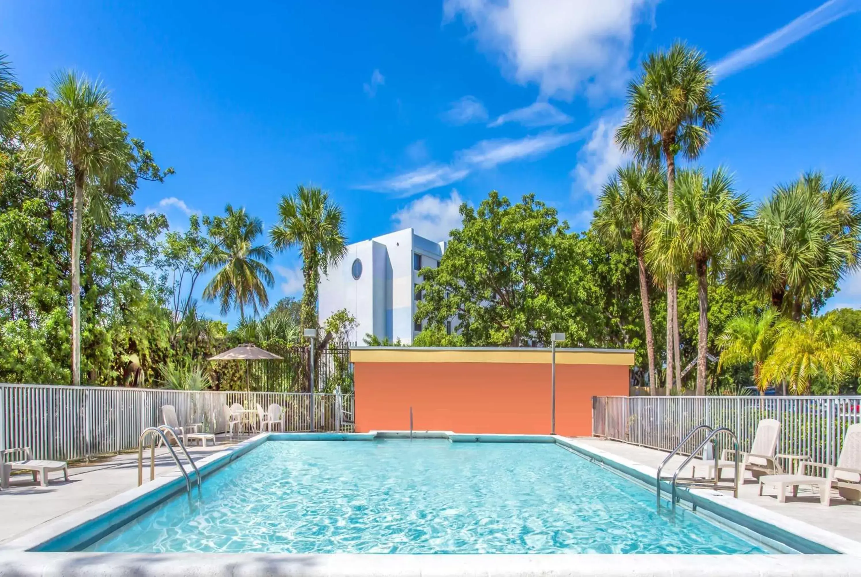 Activities, Swimming Pool in Days Inn by Wyndham Fort Lauderdale Airport Cruise Port