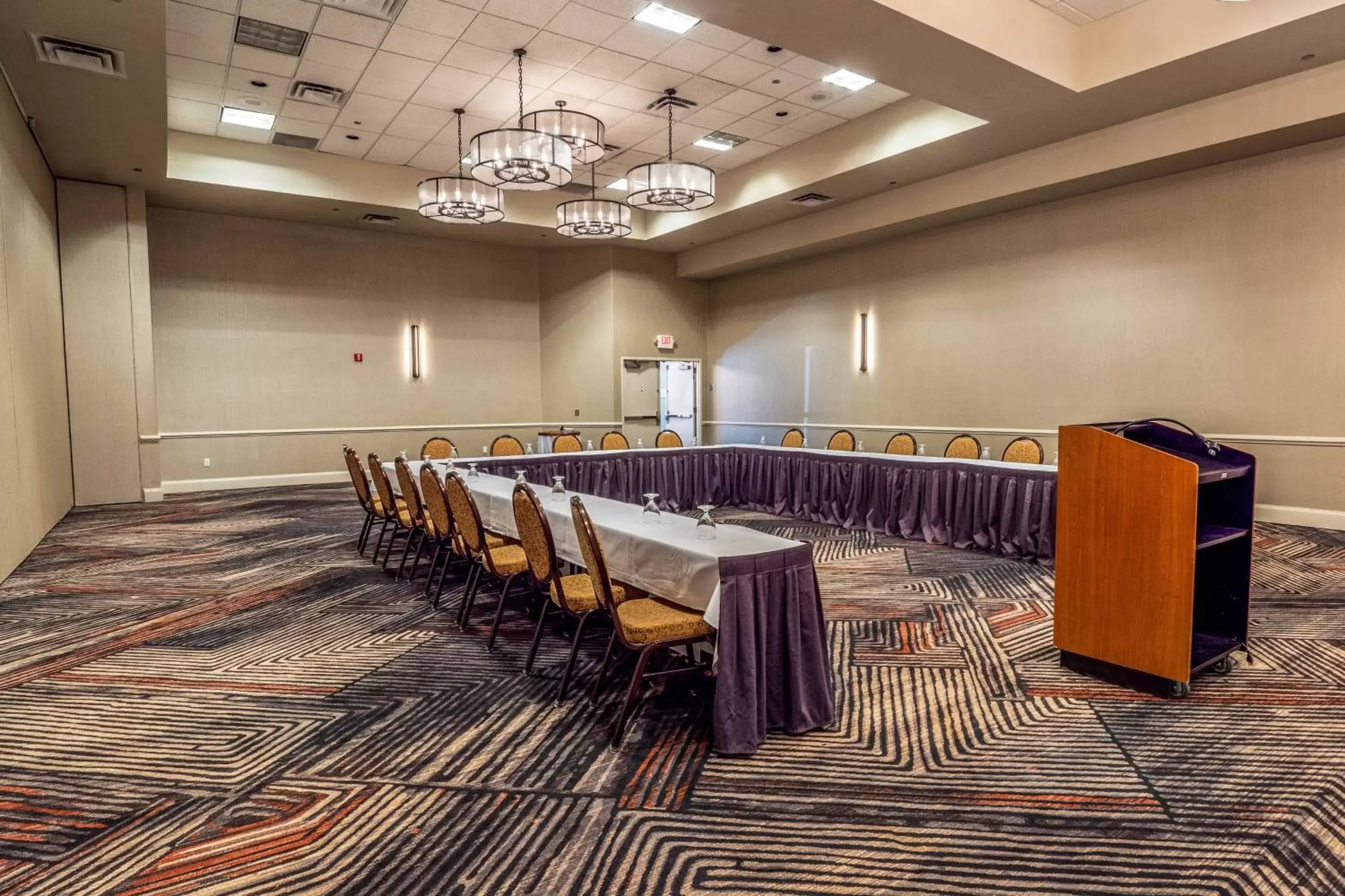 Meeting/conference room in Sheraton Albuquerque Airport Hotel