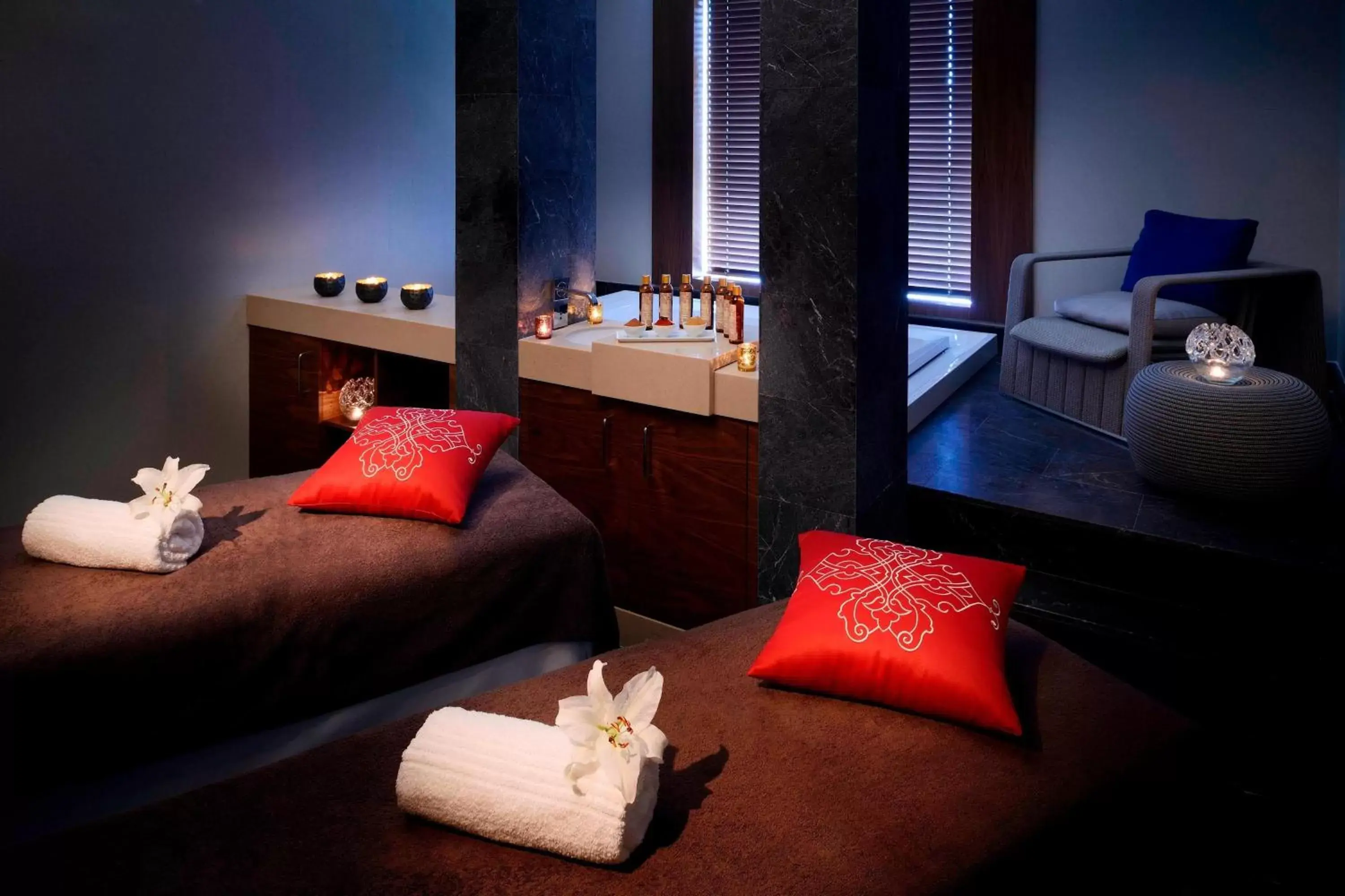 Spa and wellness centre/facilities, Bed in Constantine Marriott Hotel