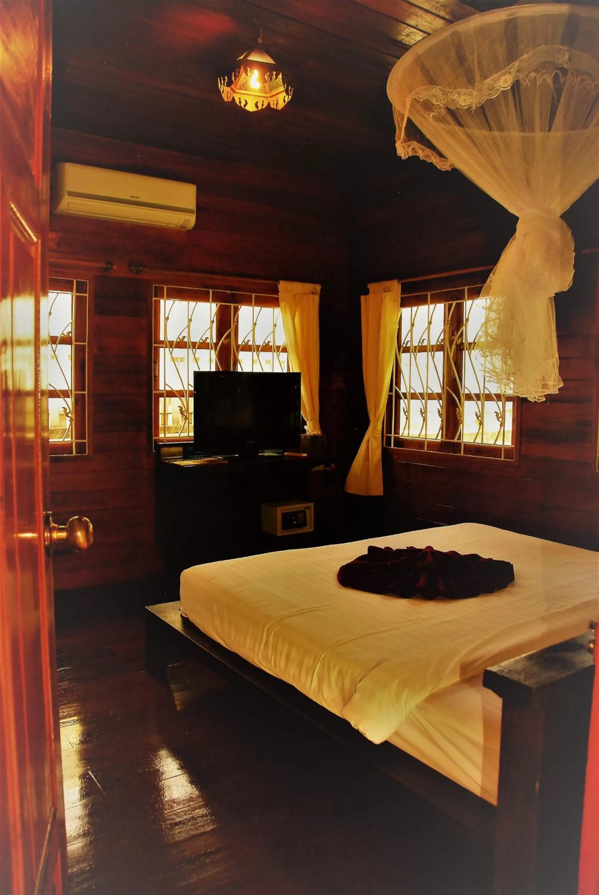 Bedroom, Bed in Cozy Garden Resort