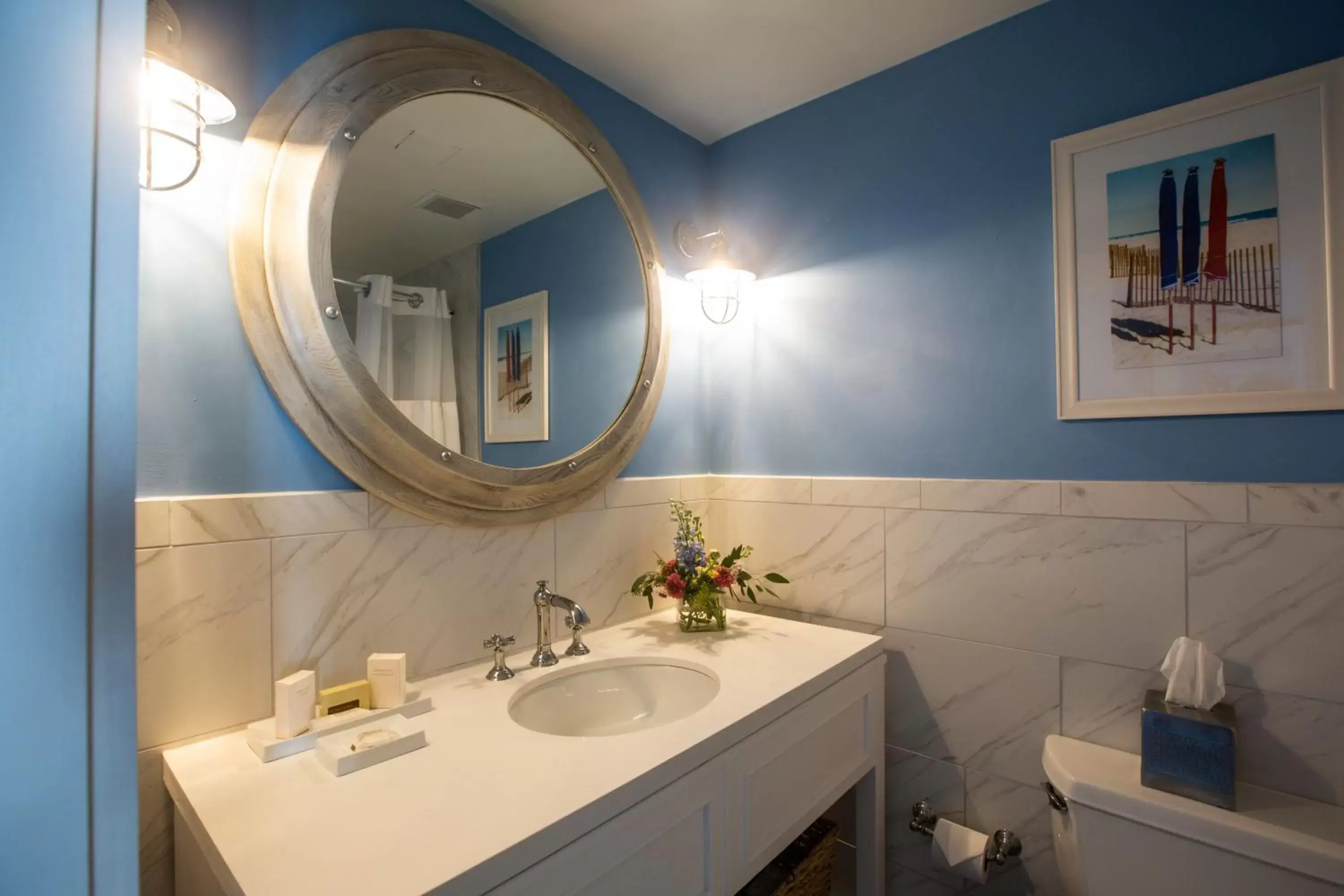 Bathroom in Harborside at Charleston Harbor Resort and Marina
