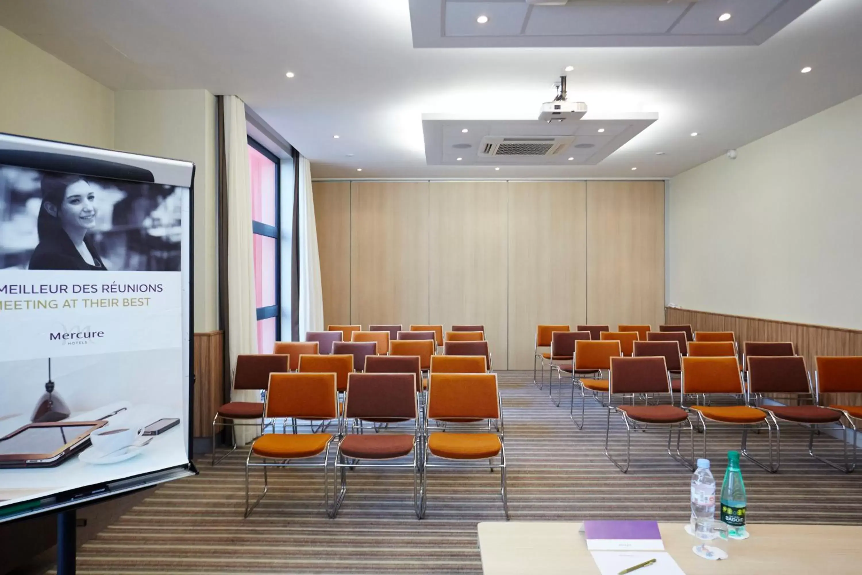 Meeting/conference room in Mercure Valenciennes Centre