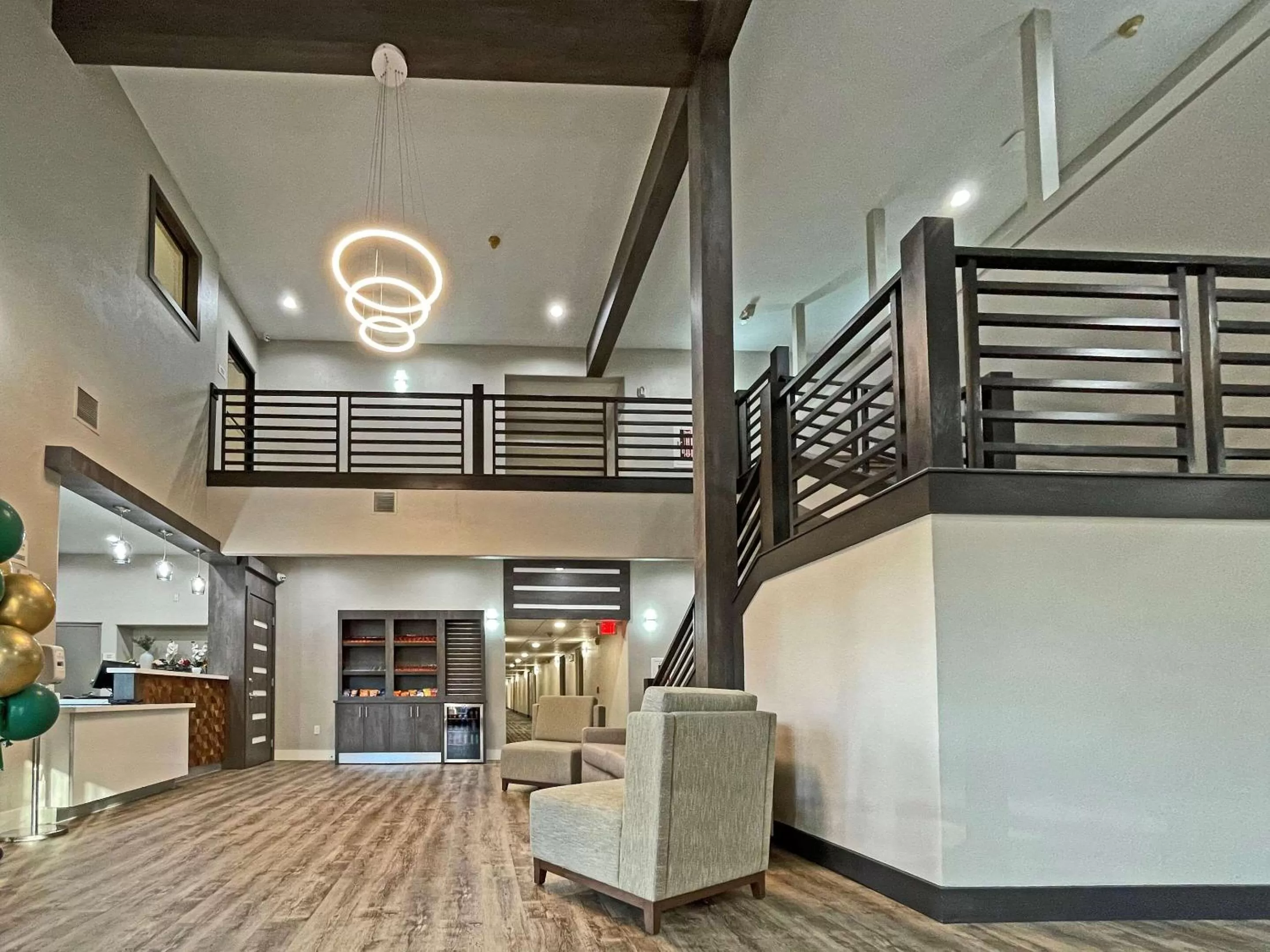 Lobby or reception in Quality Suites Houston Hobby Airport