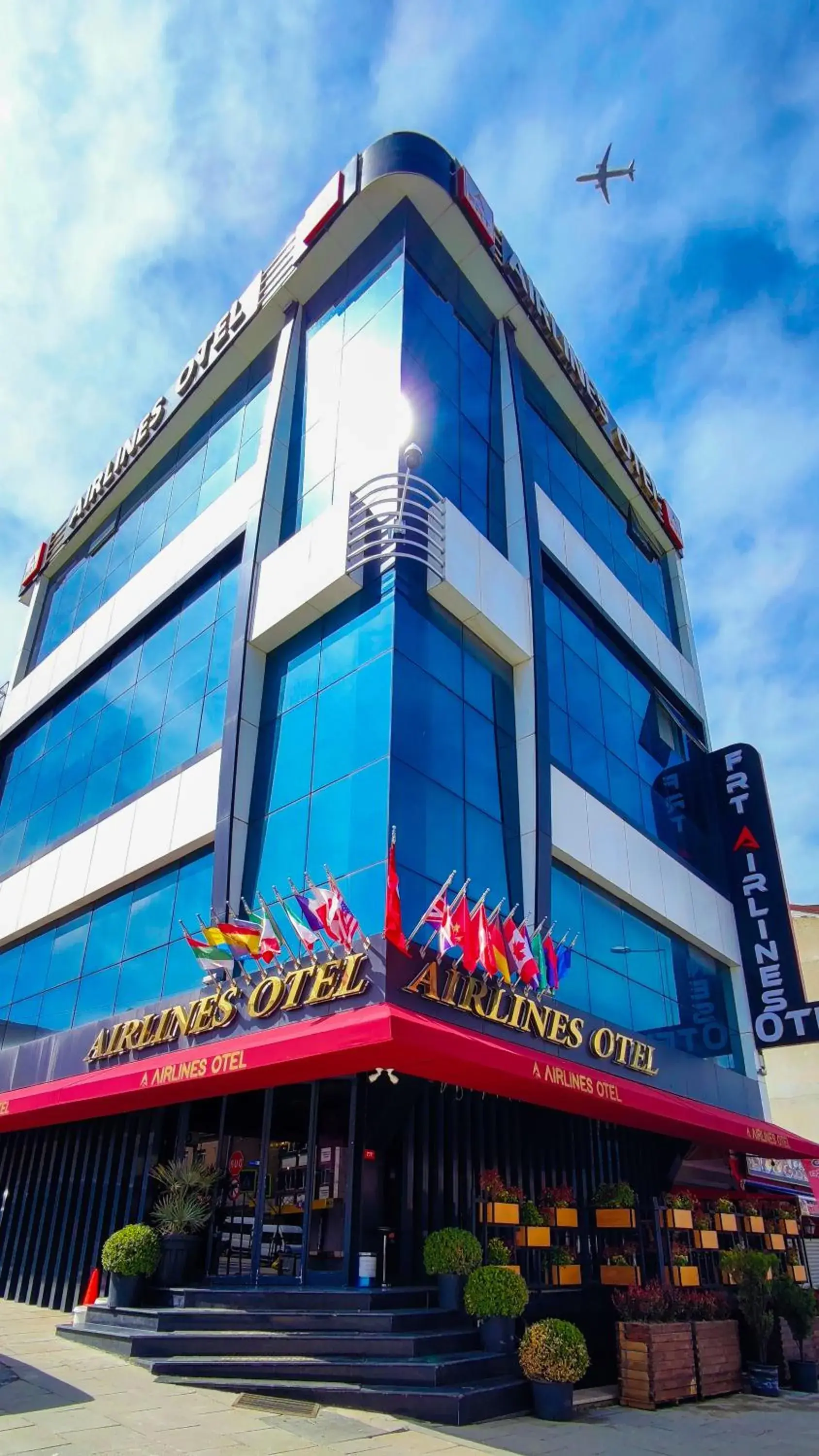 Property building in FRT AİRLİNES OTEL