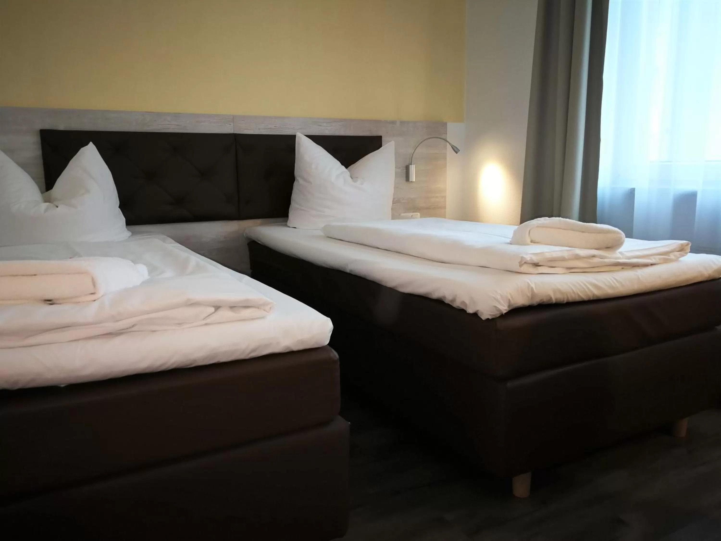 Bed in Hotel NEAR BY