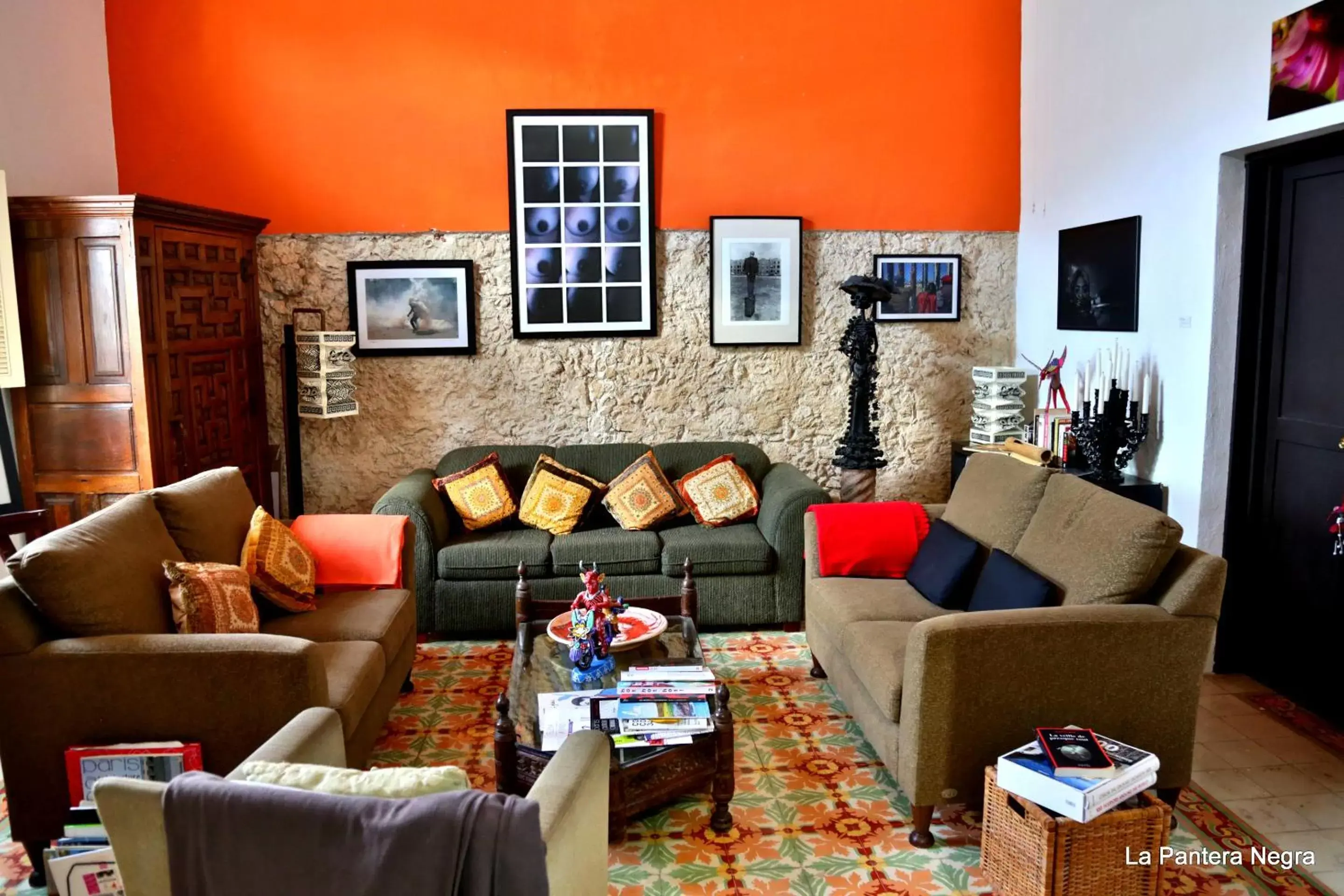 Communal lounge/ TV room, Seating Area in La Pantera Negra