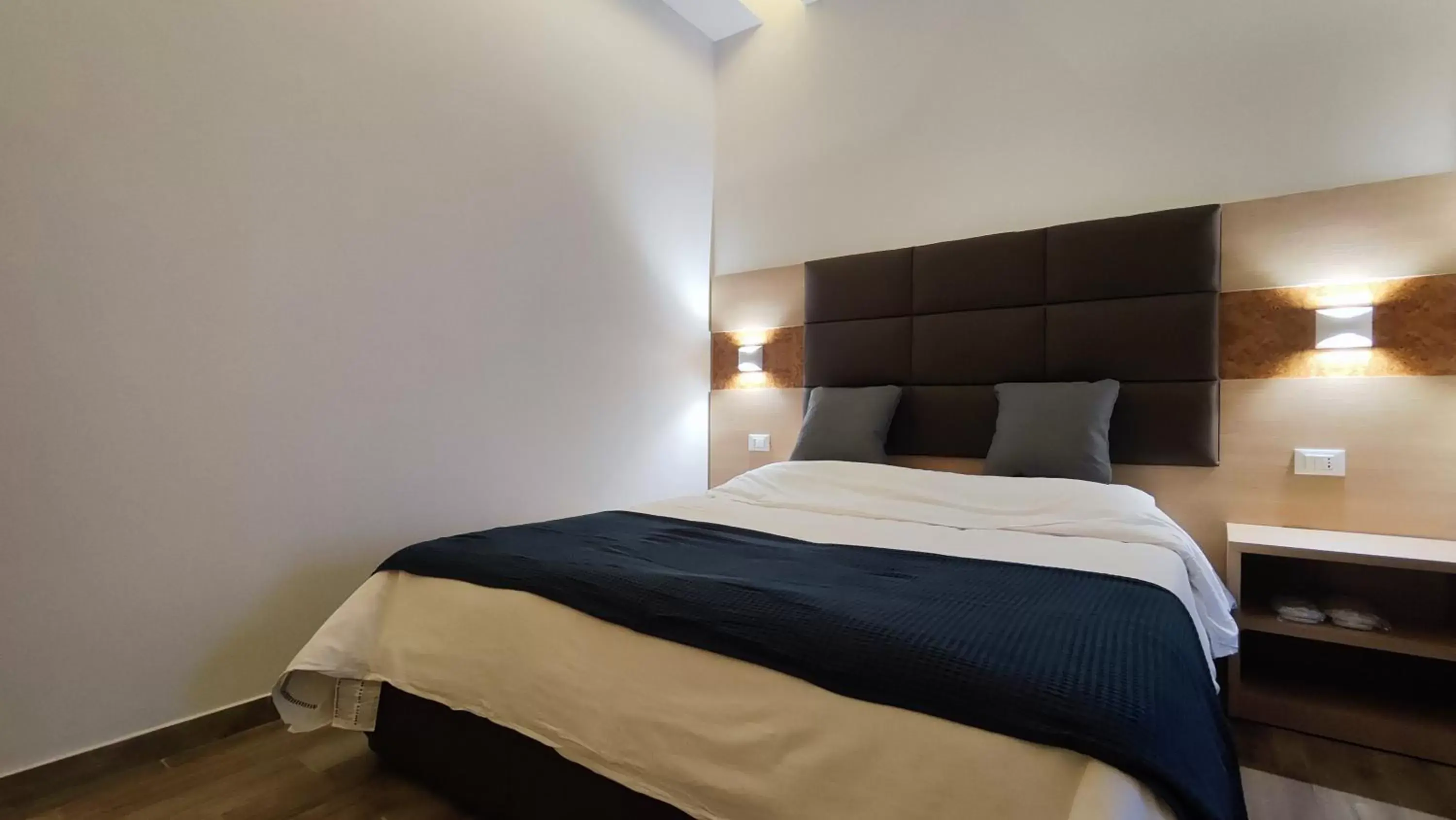 Bedroom, Bed in 999 Hotel - B&B Giglio