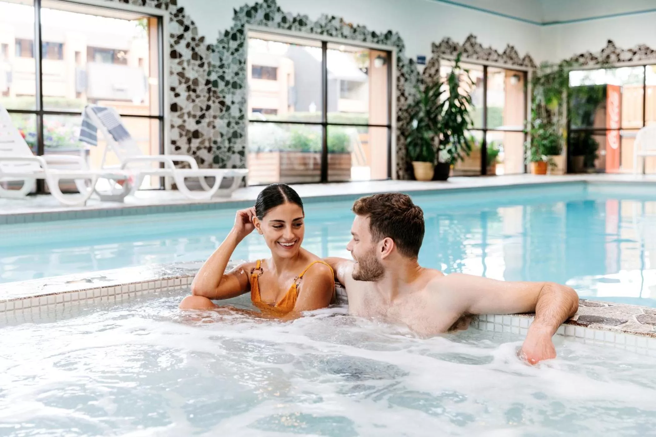 Swimming pool in Marmot Lodge Jasper