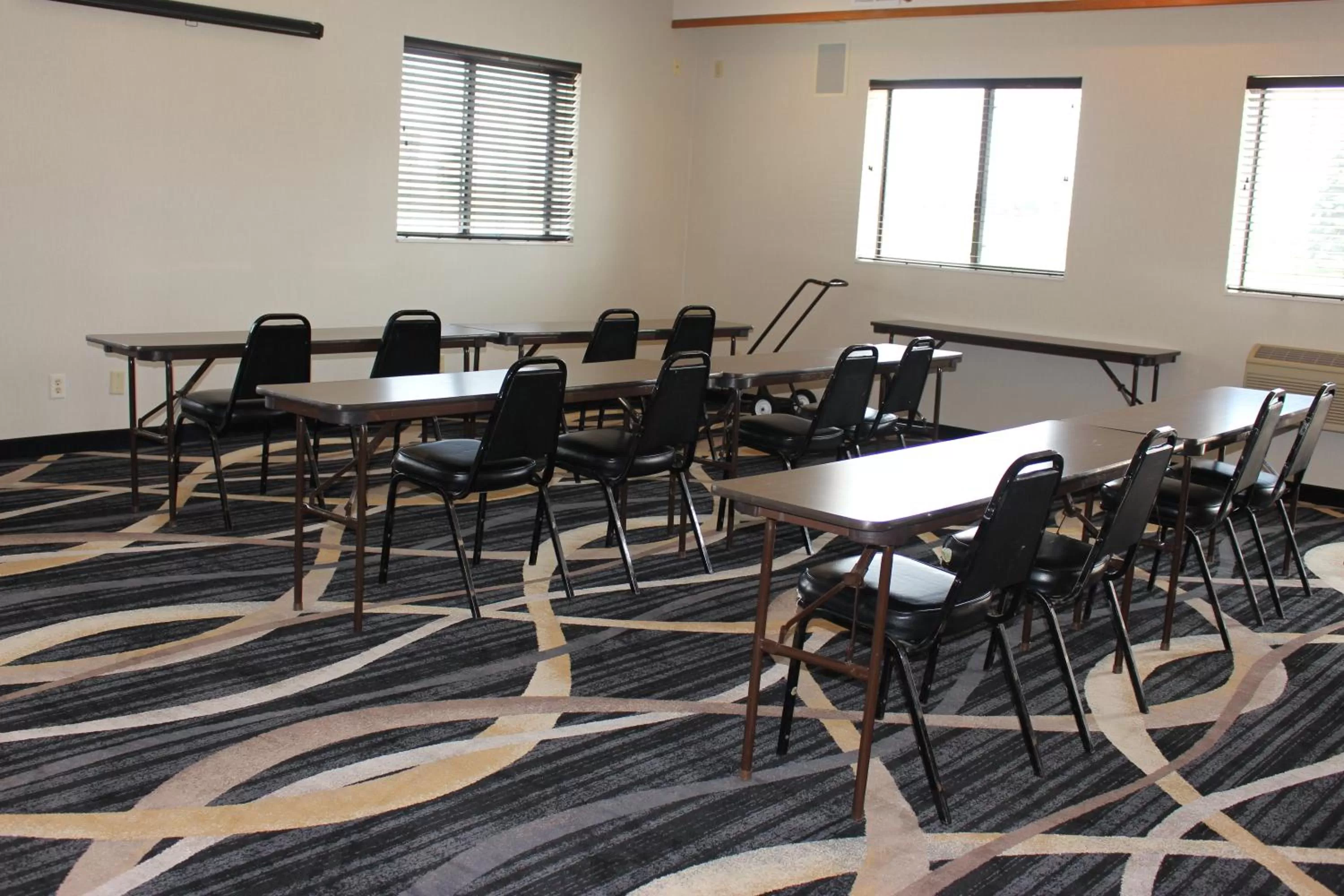 Meeting/conference room in Days Inn by Wyndham Watertown