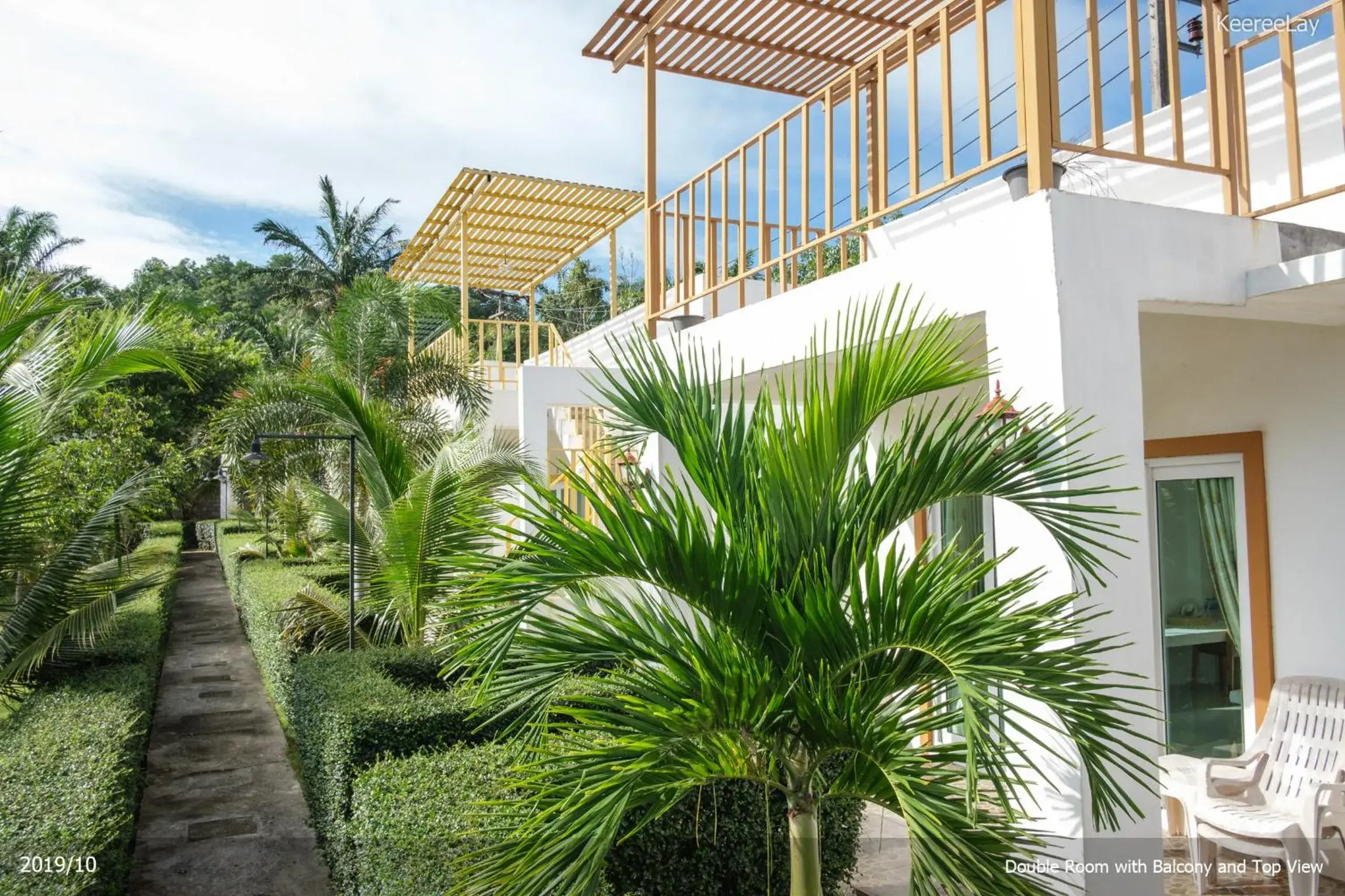 Double Room with Balcony and Top View in KeereeLay Double Room with Balcony and Top View in KeereeLay