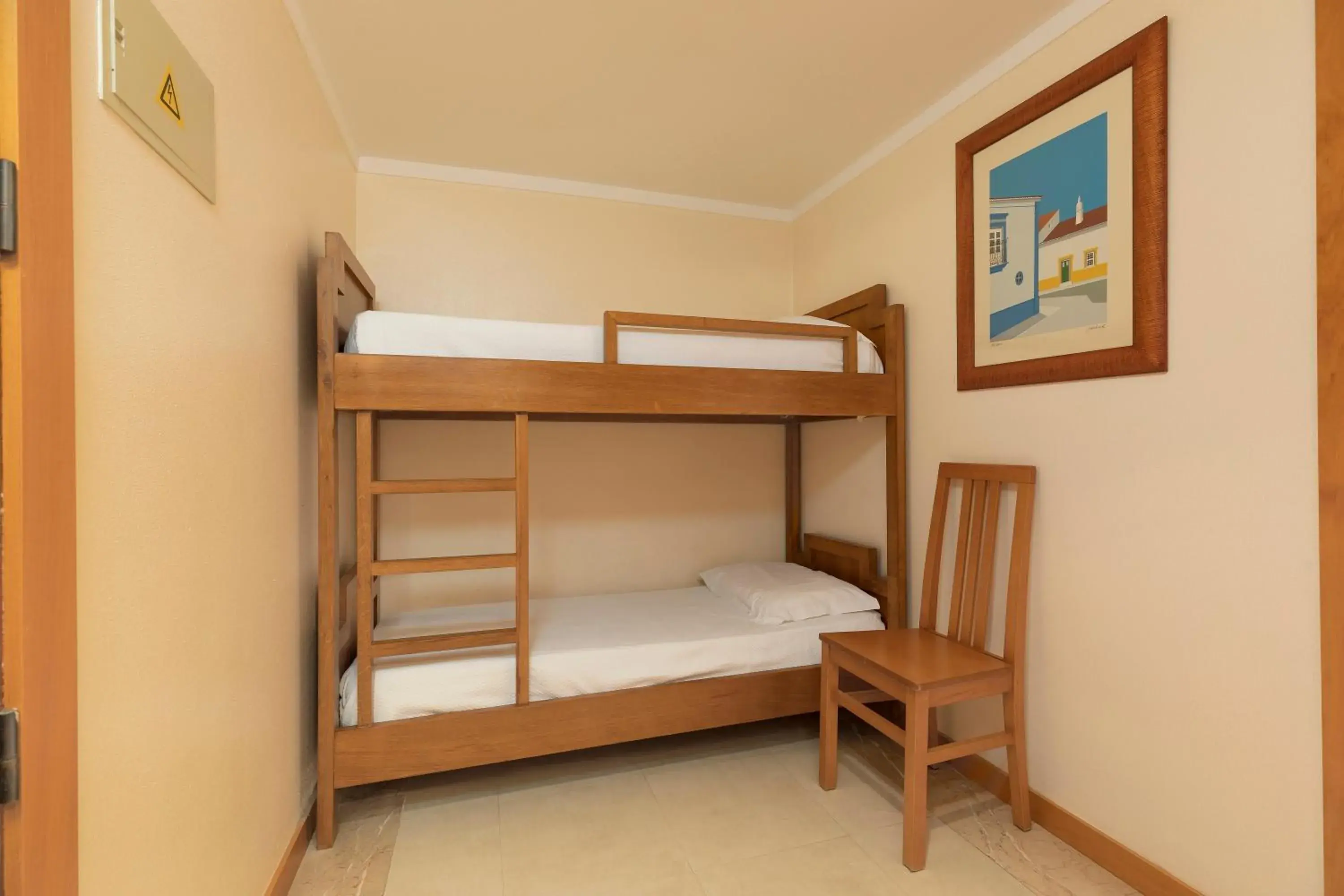 bunk bed in Interpass Vau Hotel Apartamentos