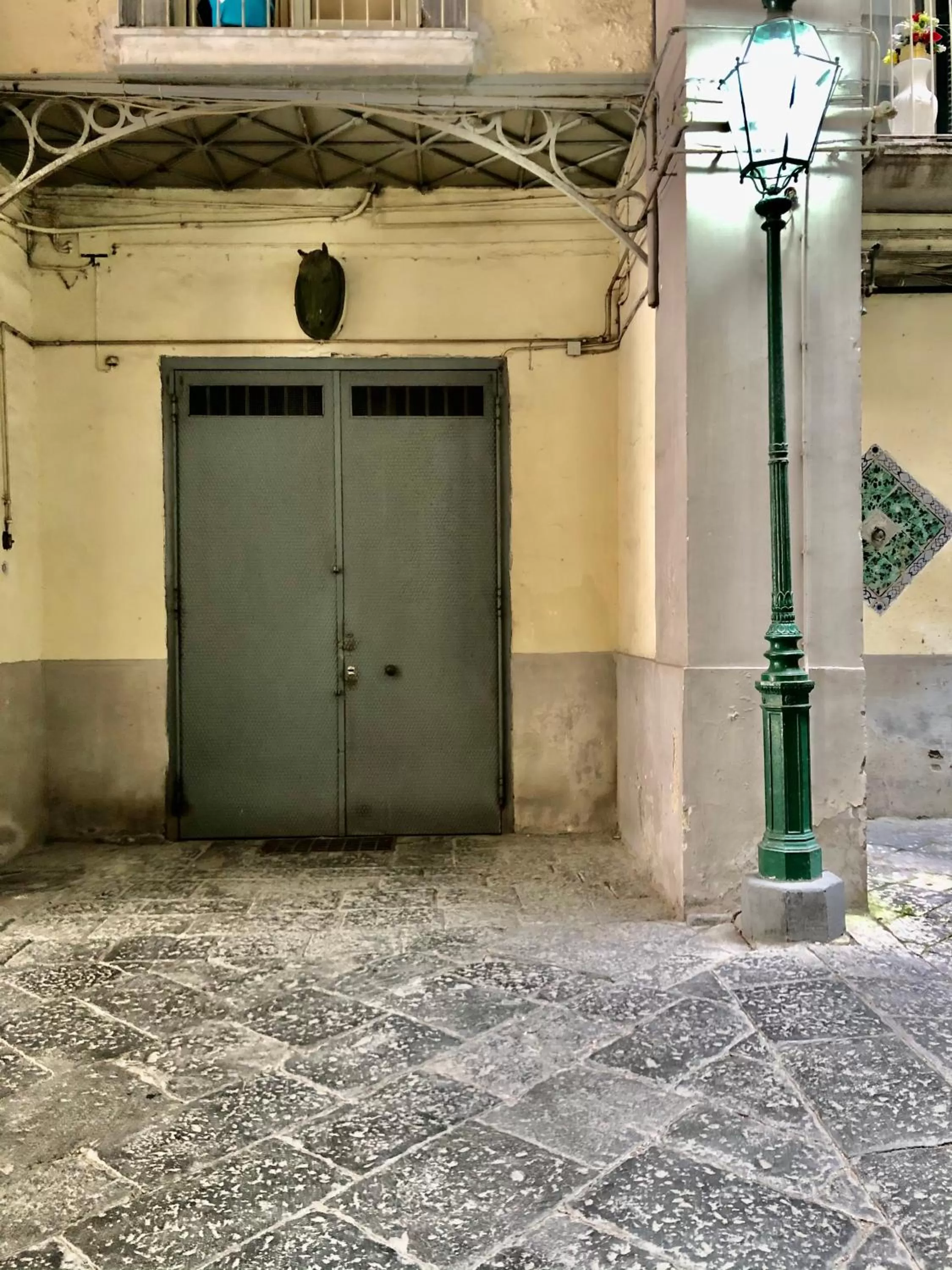 Facade/entrance in B&B Casa Caracciolo