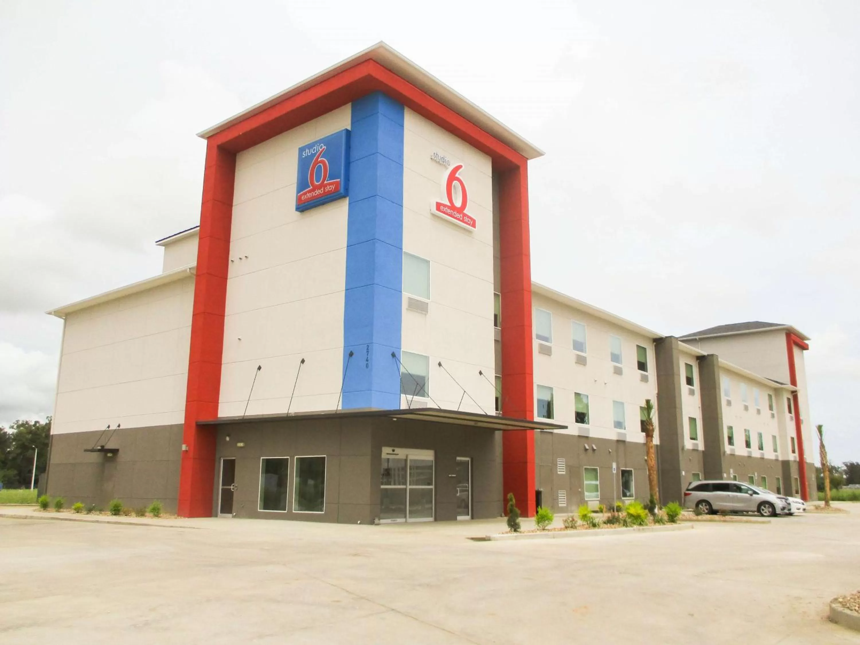 Property building in Studio 6-Port Allen, LA - Baton Rouge I-10