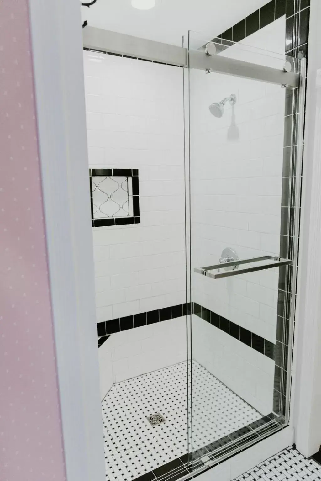 Shower, Bathroom in Georges on York B&B