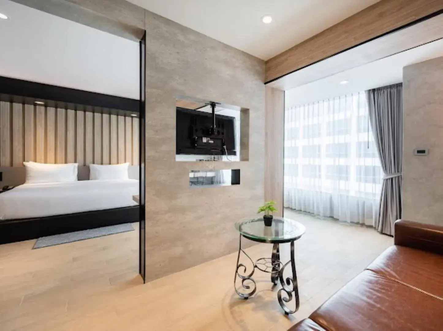 Living room, TV/Entertainment Center in Loft Bangkok Hotel - SHA Extra Plus