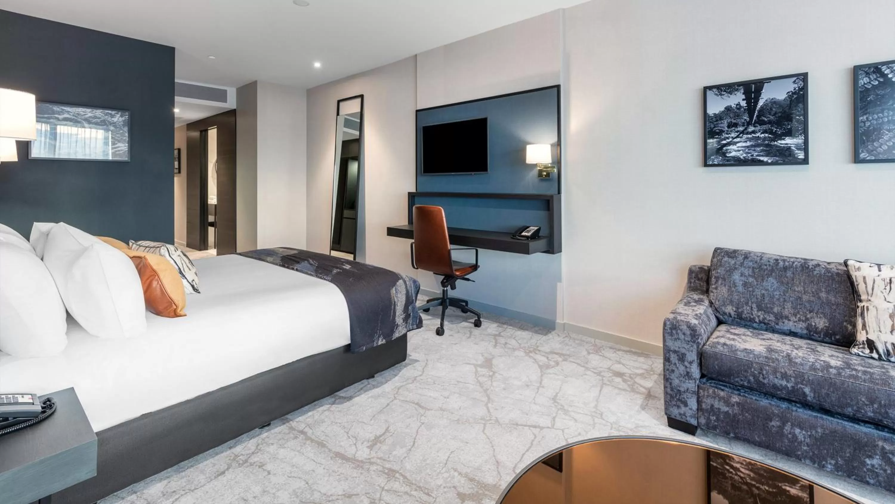 Living room, Bed in Crowne Plaza Christchurch by IHG