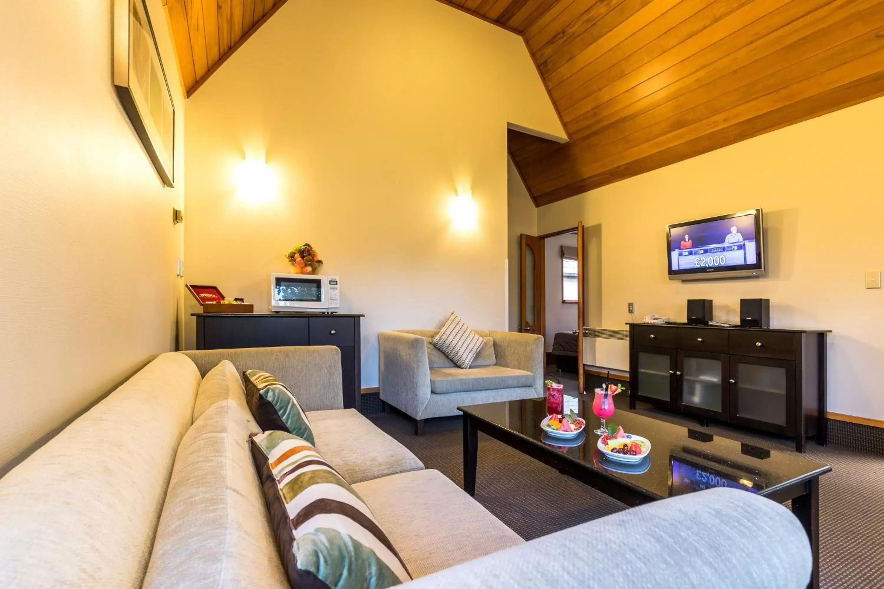 Living room, Seating Area in Distinction Te Anau Hotel & Villas