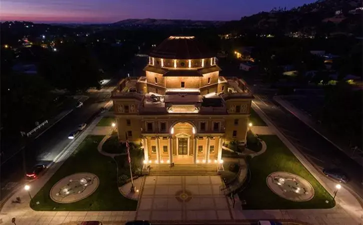 Bird's-eye View in Atascadero Inn