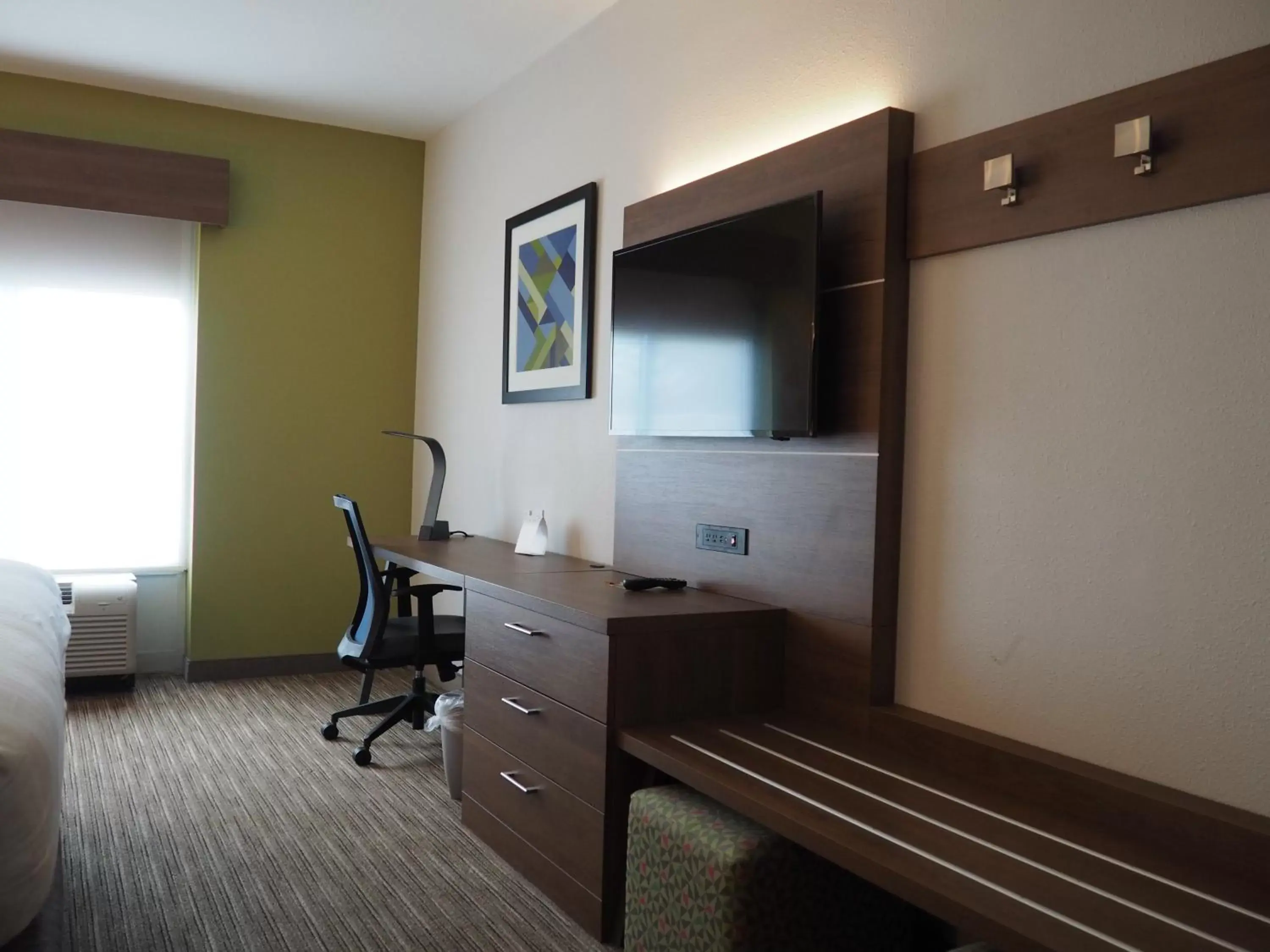 TV and multimedia, TV/Entertainment Center in Holiday Inn Express Hotel & Suites Jacksonville North-Fernandina, an IHG Hotel