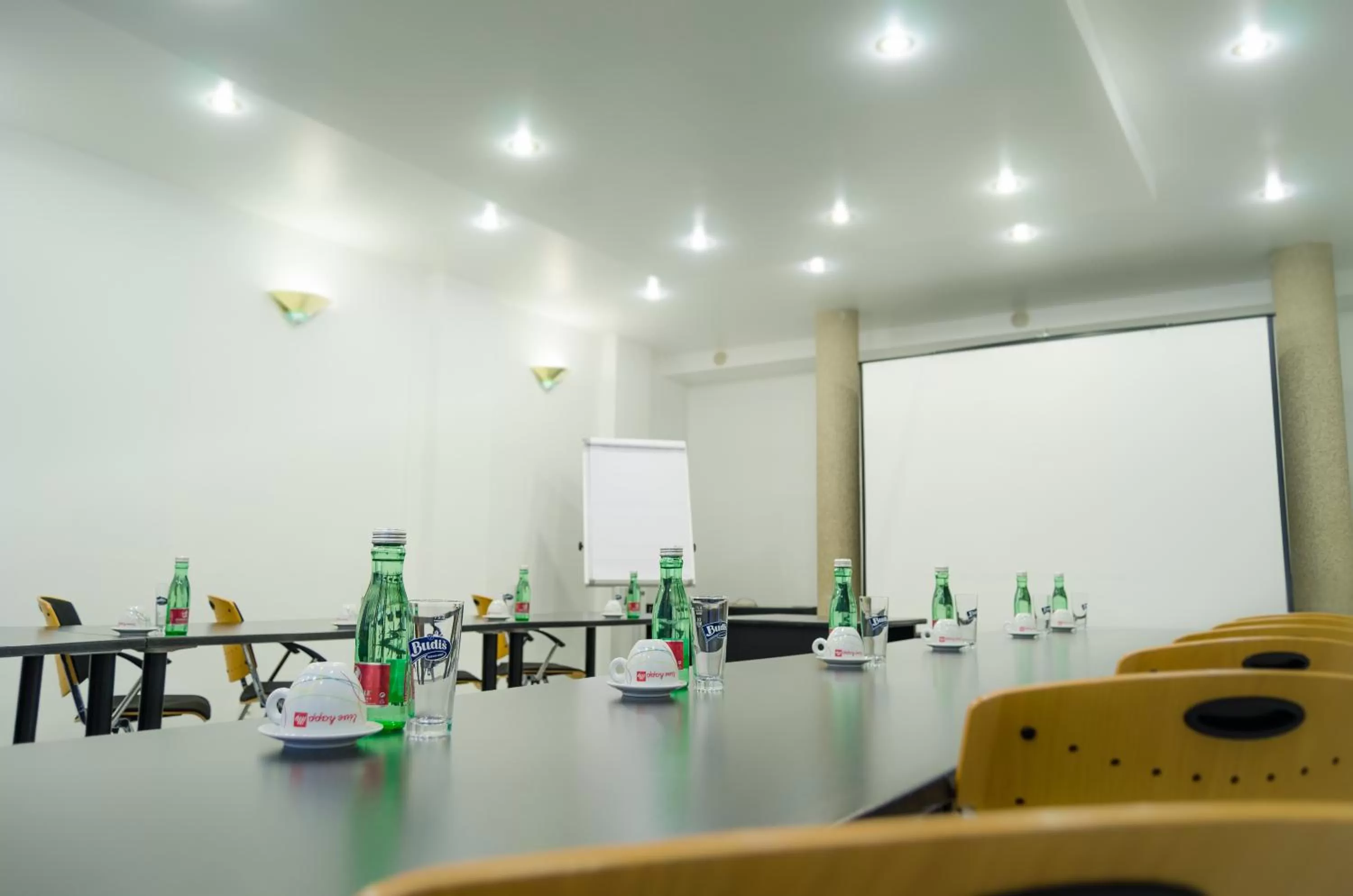 Meeting/conference room in Hotel West