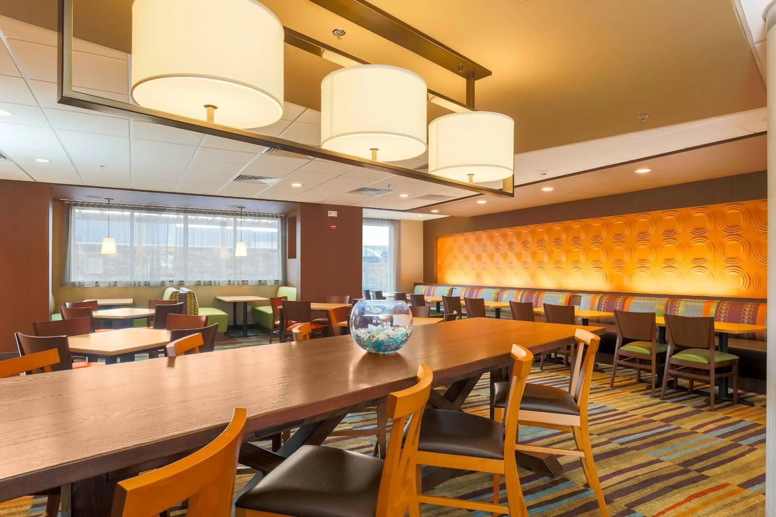 Breakfast, Restaurant/Places to Eat in Fairfield Inn & Suites by Marriott Alexandria