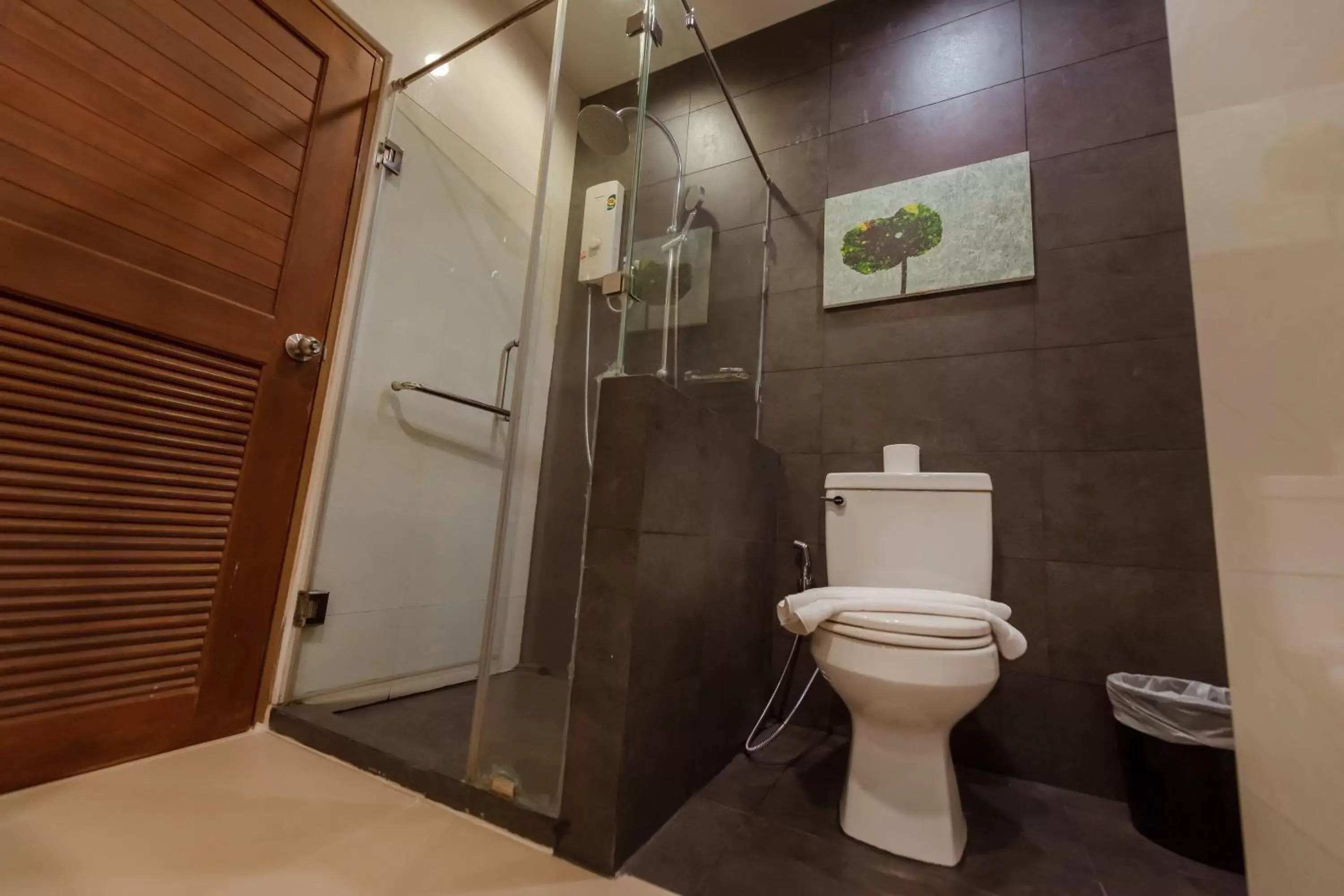 Bathroom in The Pannarai Hotel