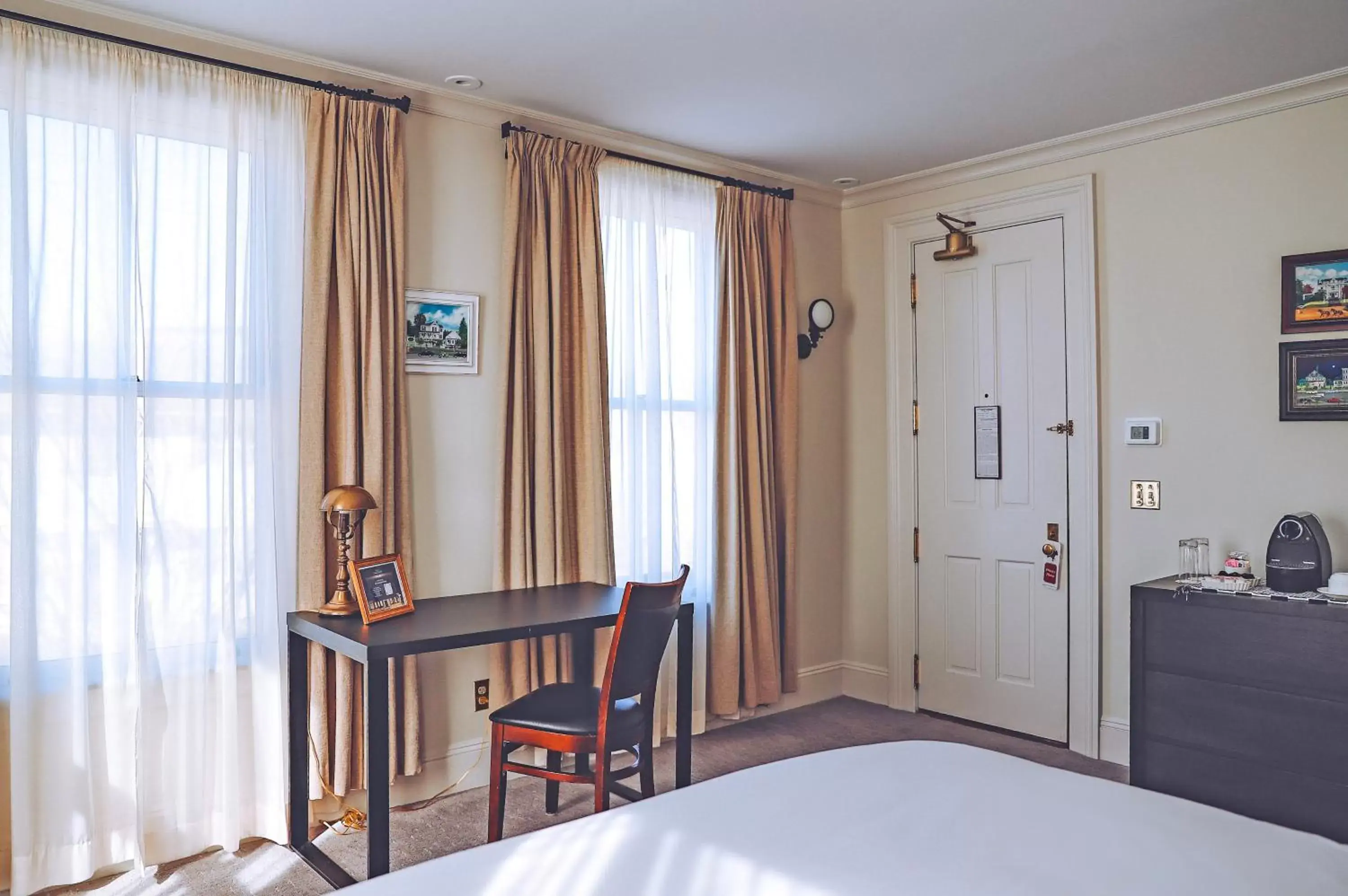 Bedroom, Seating Area in Hotel Fauchere