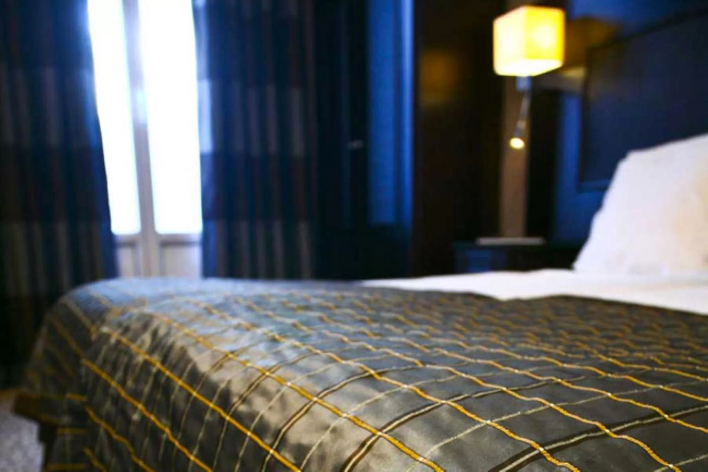 Bed in Convention Montparnasse