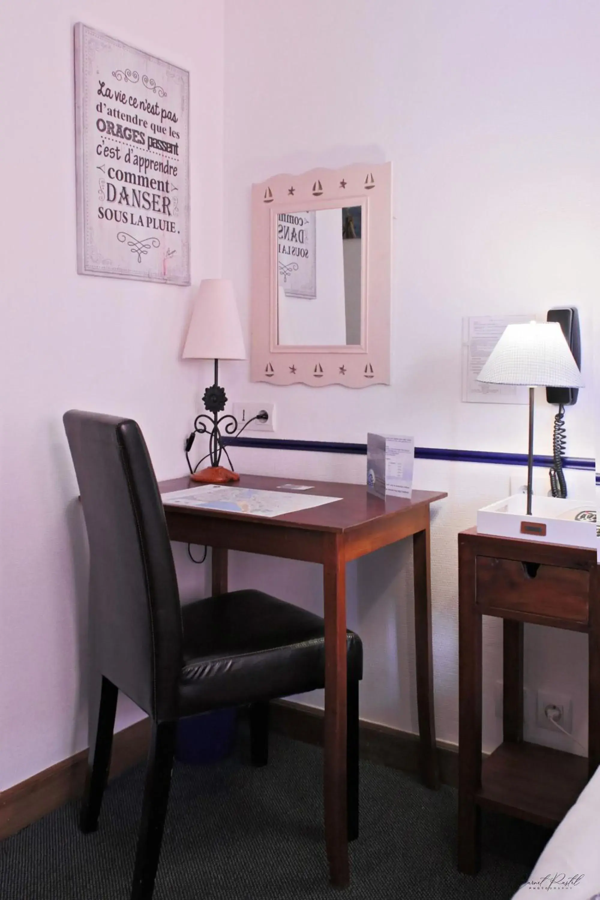 Photo of the whole room, Dining Area in Hôtel Les Embruns Sables d'Olonne