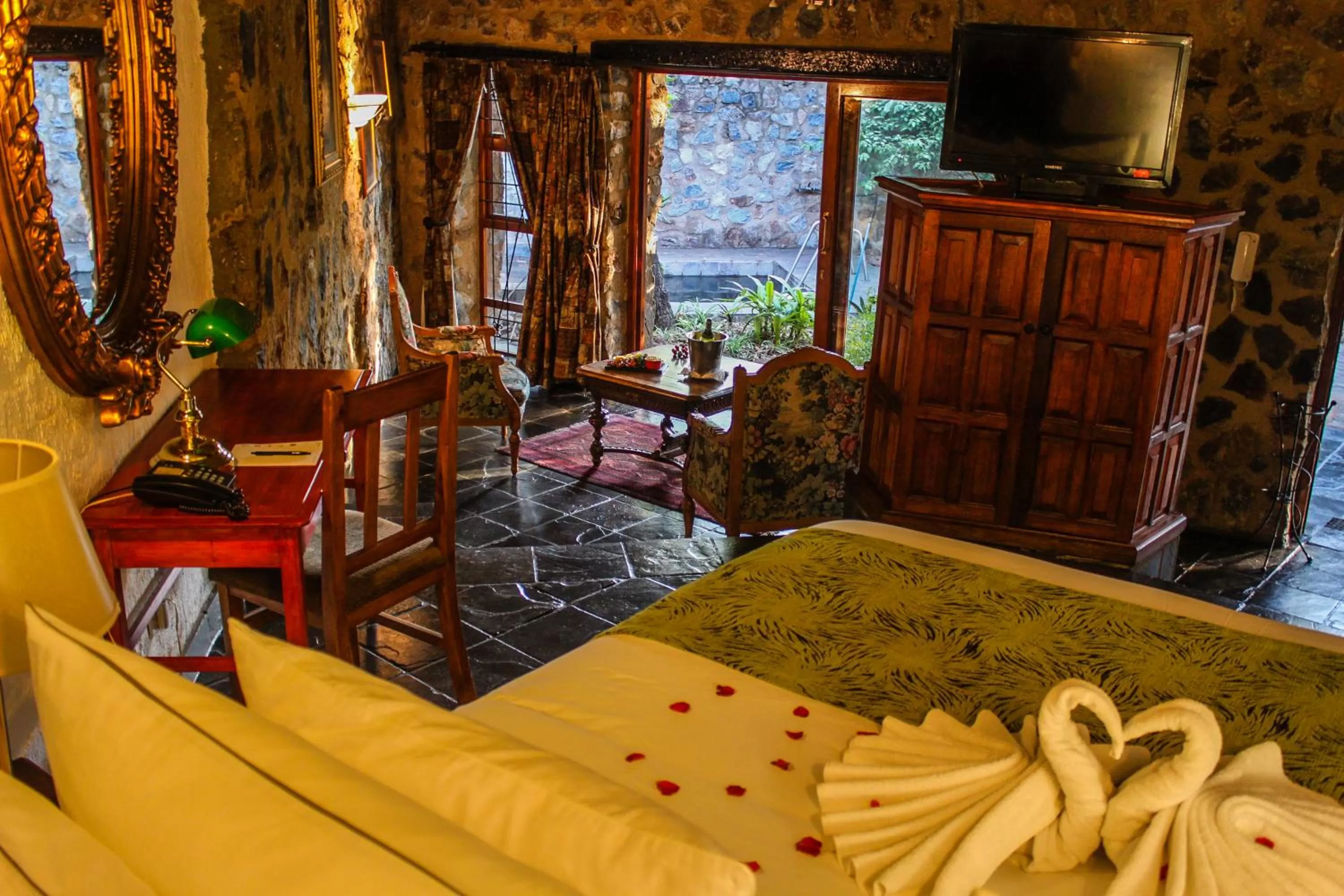 Seating area in Misty Hills Country Hotel, Conference Centre & Spa