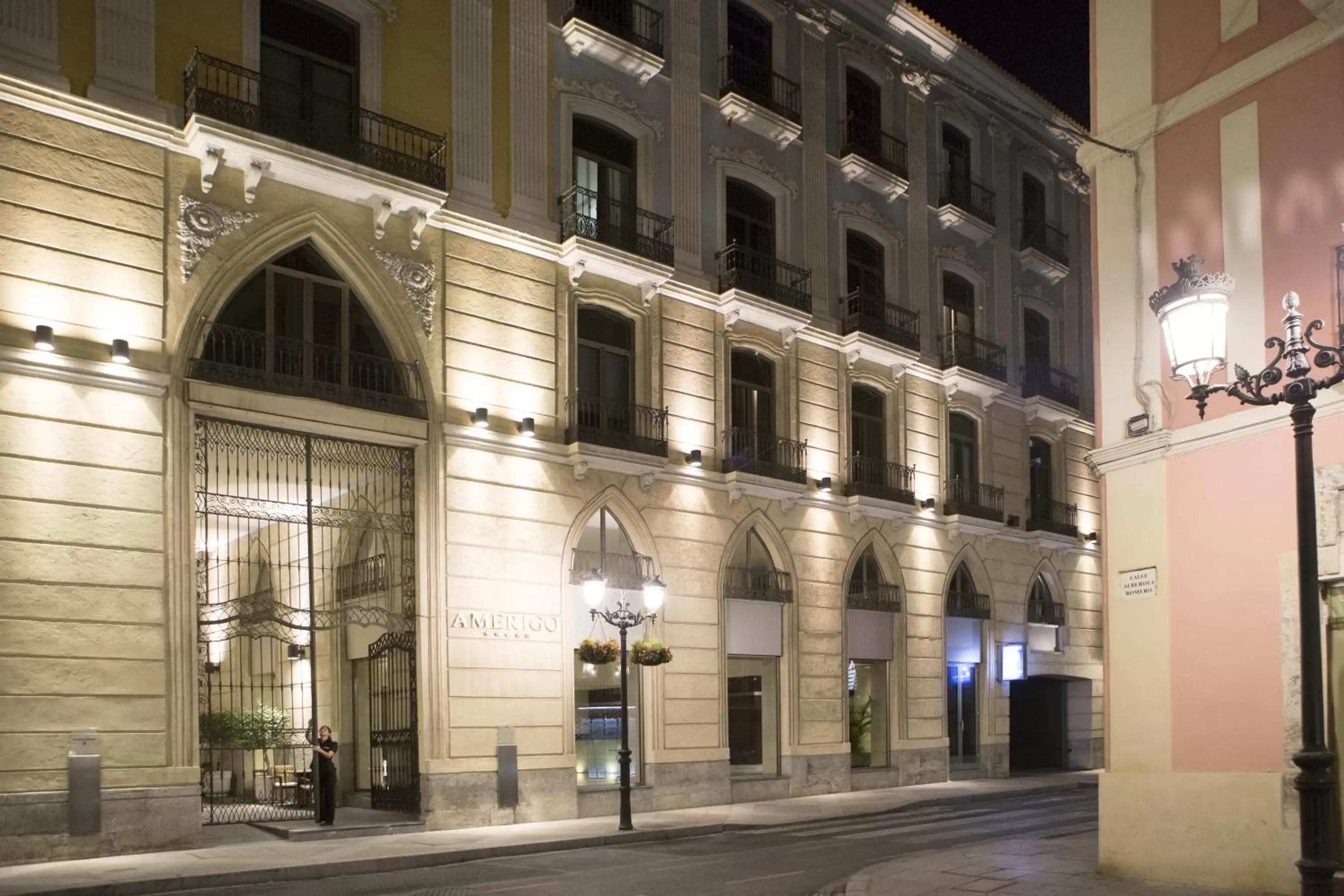 Facade/entrance in Hospes Amérigo