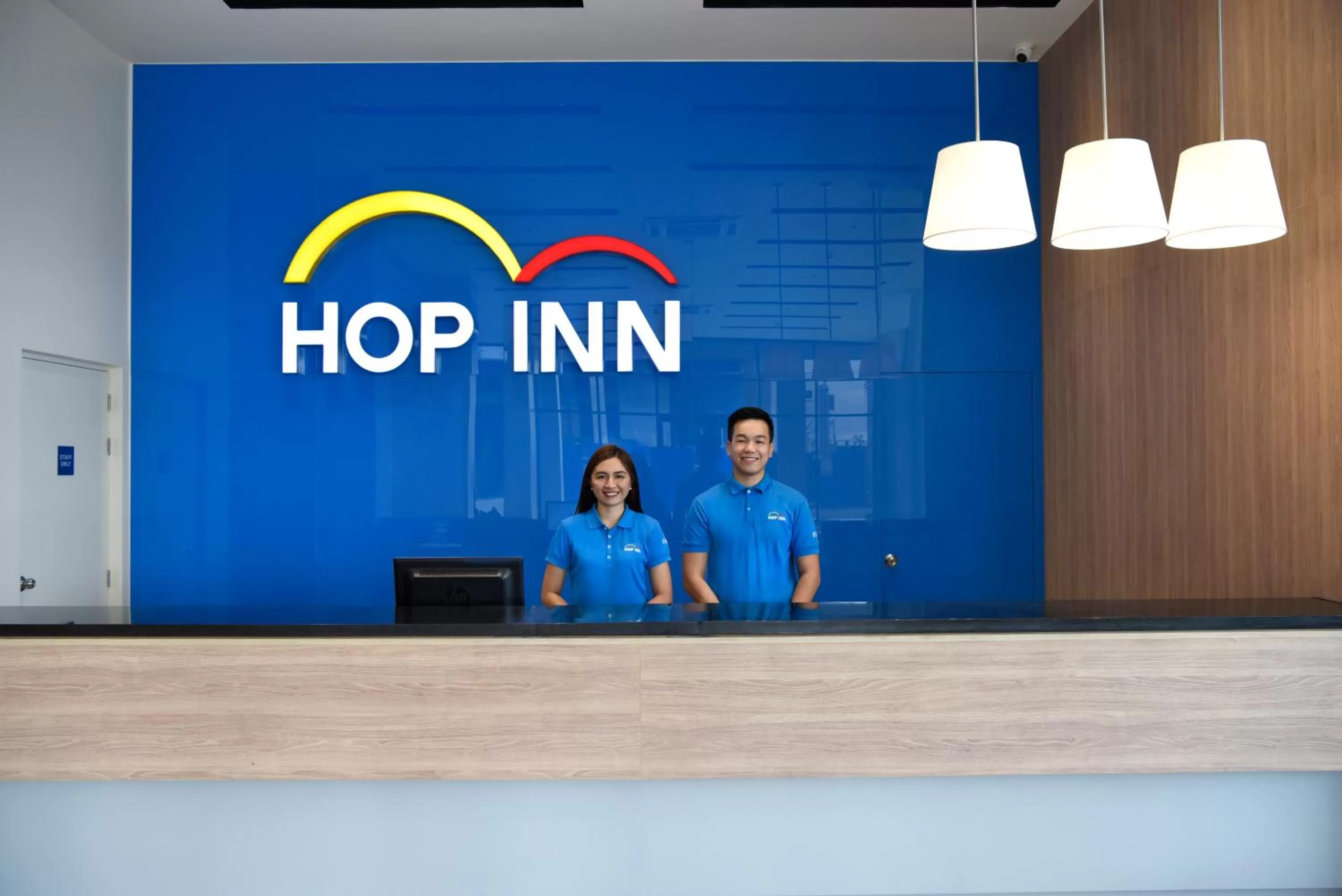 Lobby or reception in Hop Inn Hotel Aseana City Manila