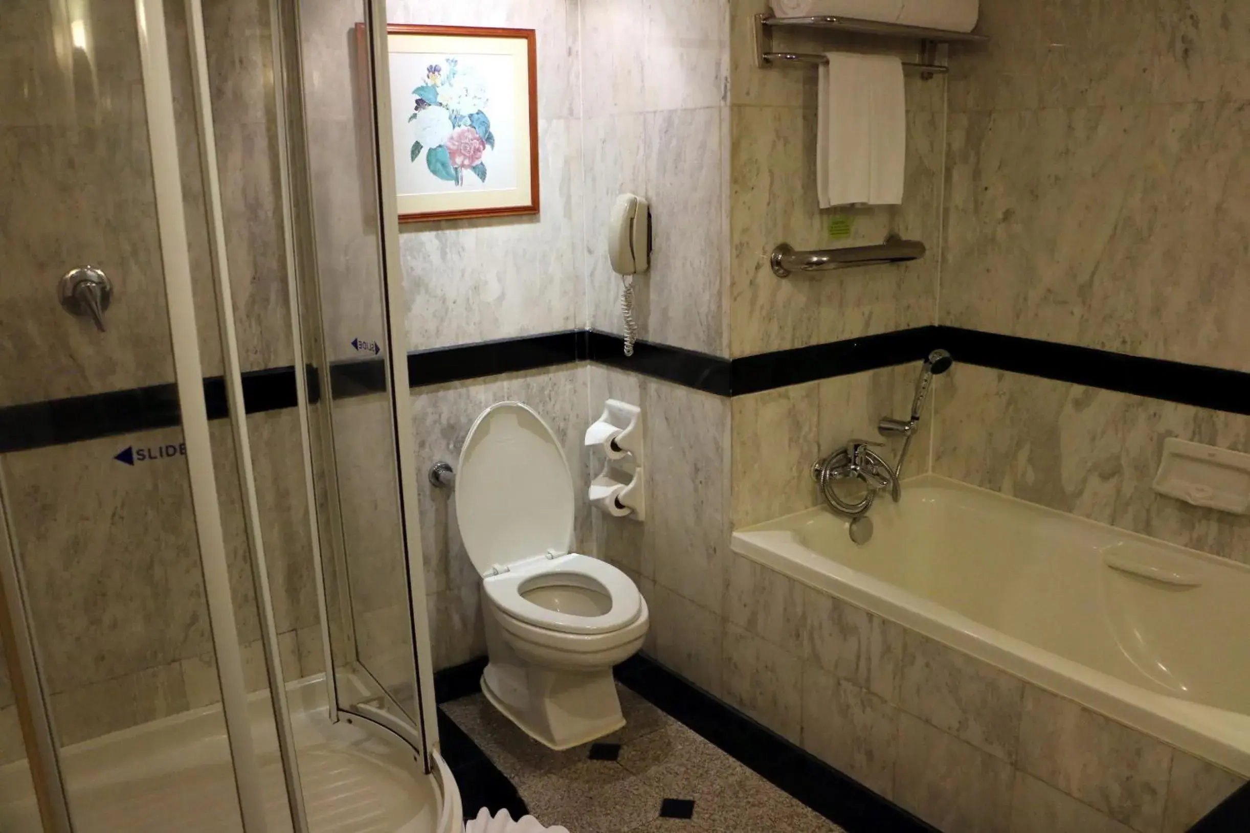 Shower, Bathroom in Golden Tulip Sovereign Hotel Bangkok