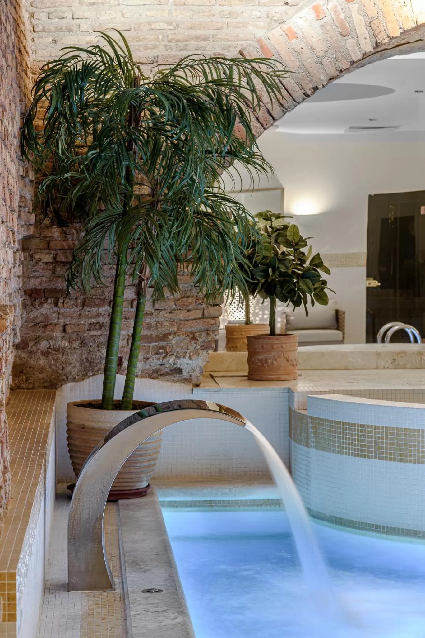 Swimming pool in NARUTIS Hotel - Small Luxury Hotels of The World