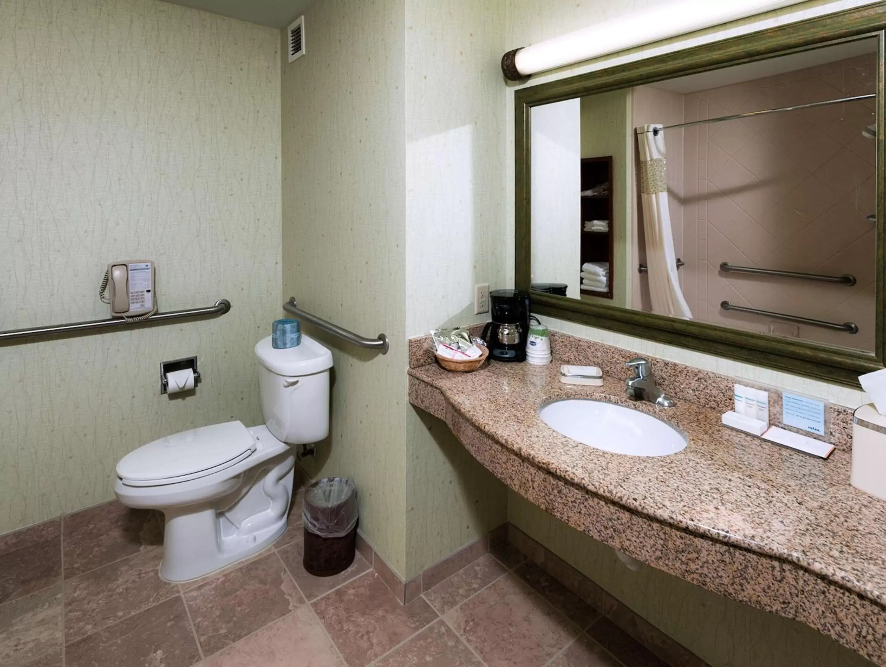 Bathroom in Hampton Inn & Suites Rockland