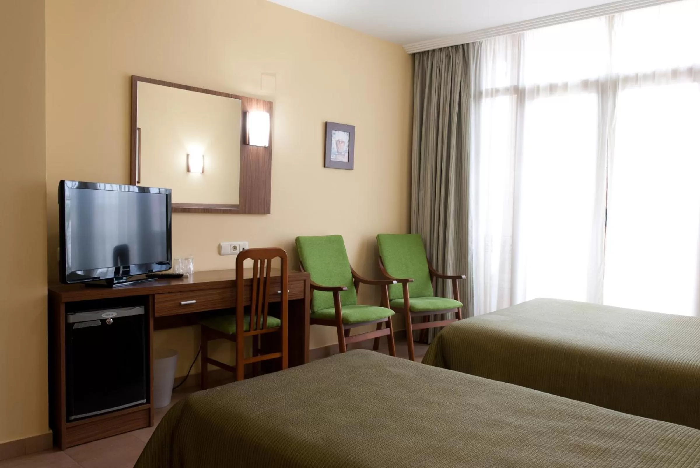 Photo of the whole room, Bed in Hotel Hidalgo Quijada