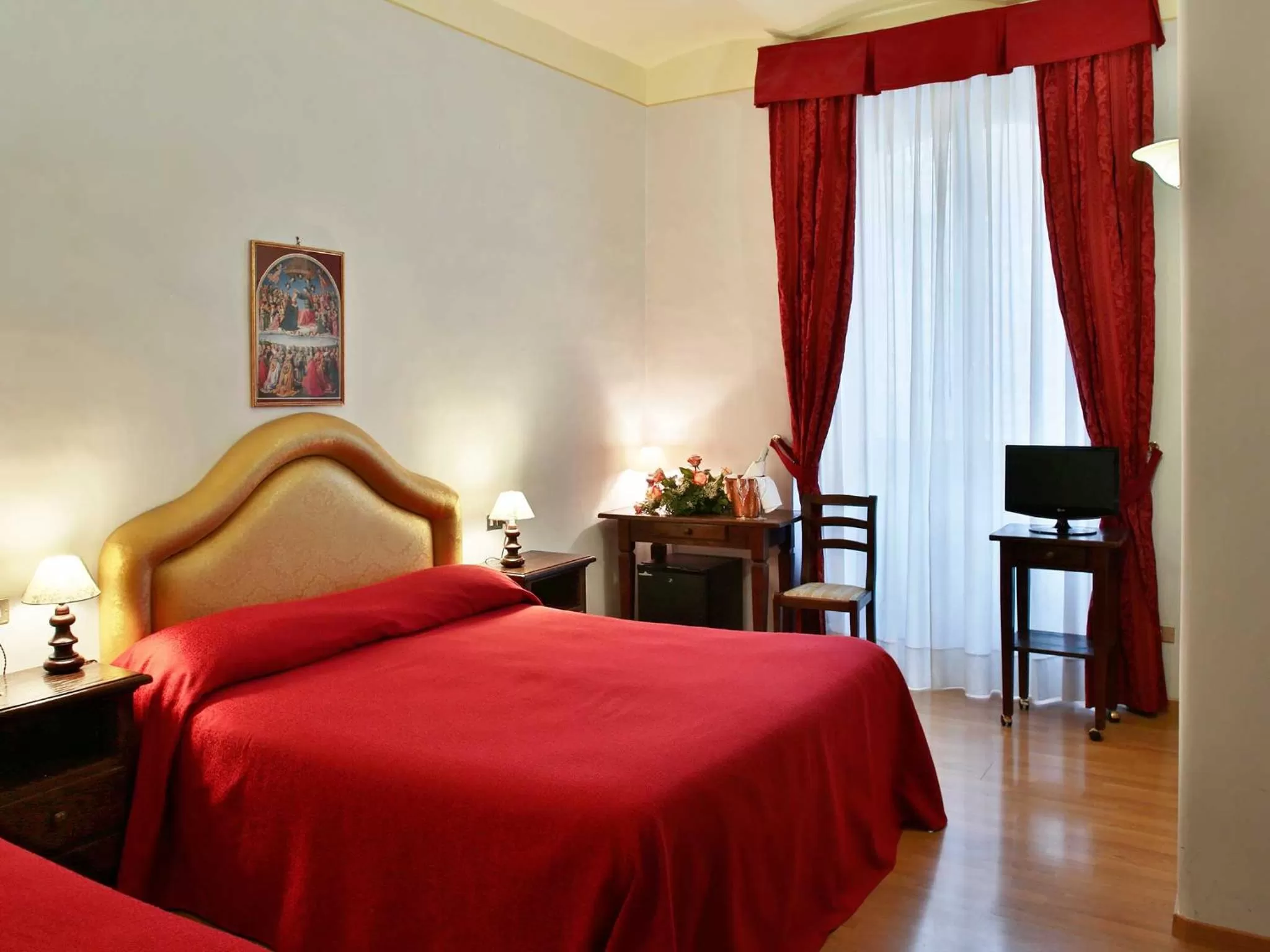 Photo of the whole room, Bed in Hotel Windsor Savoia