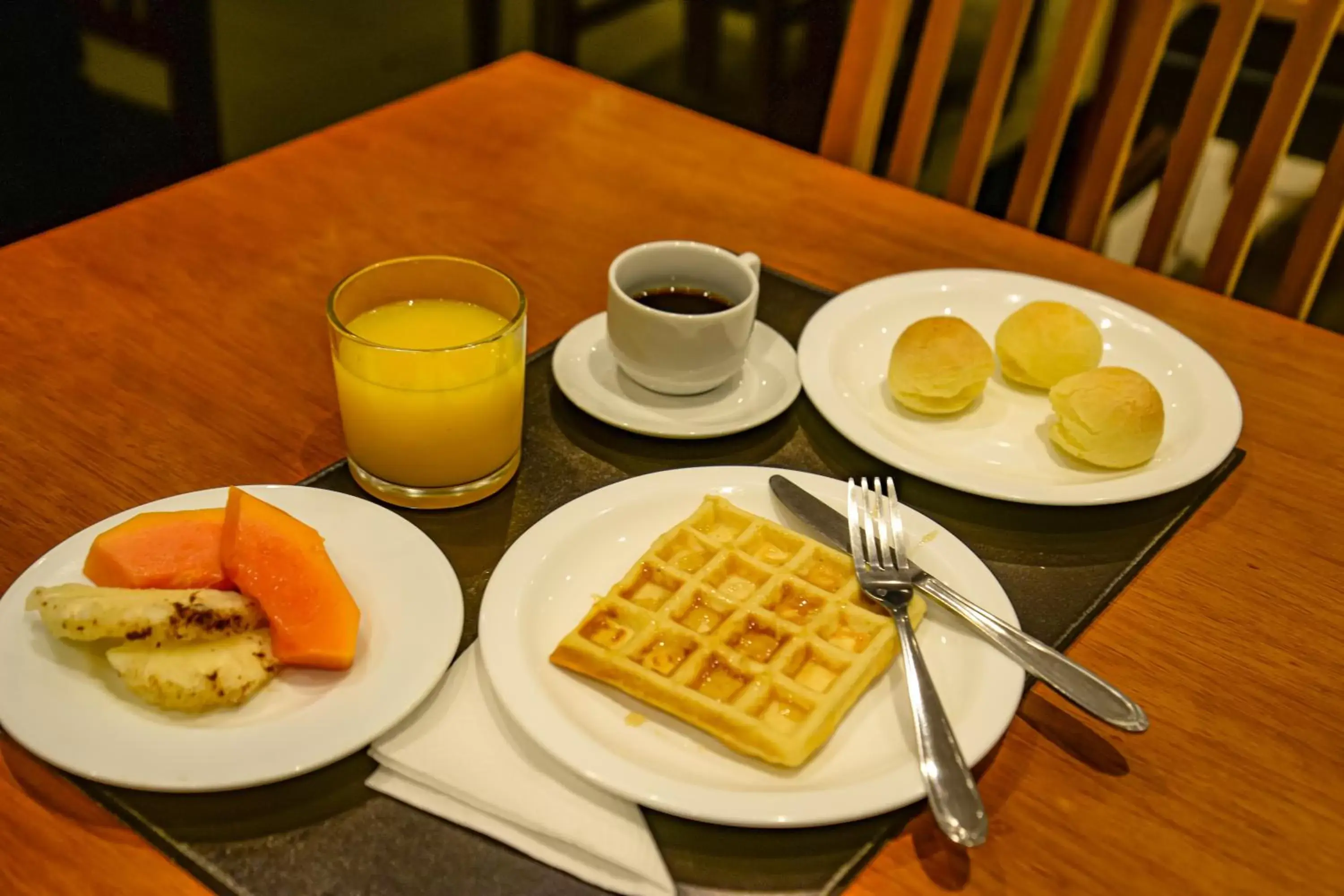 Breakfast in Comfort Hotel Bauru
