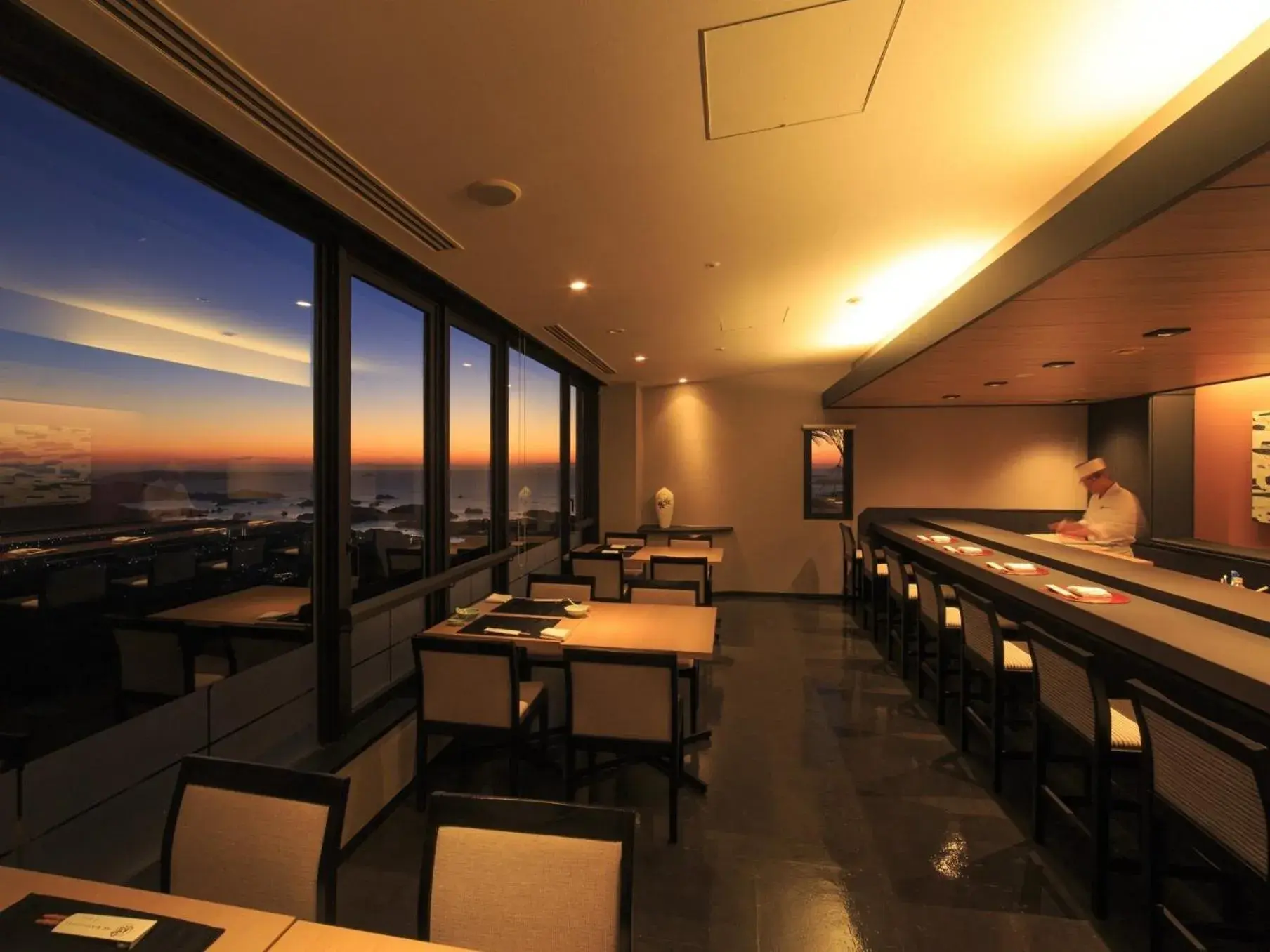 Restaurant/Places to Eat in Yumihari No Oka Hotel