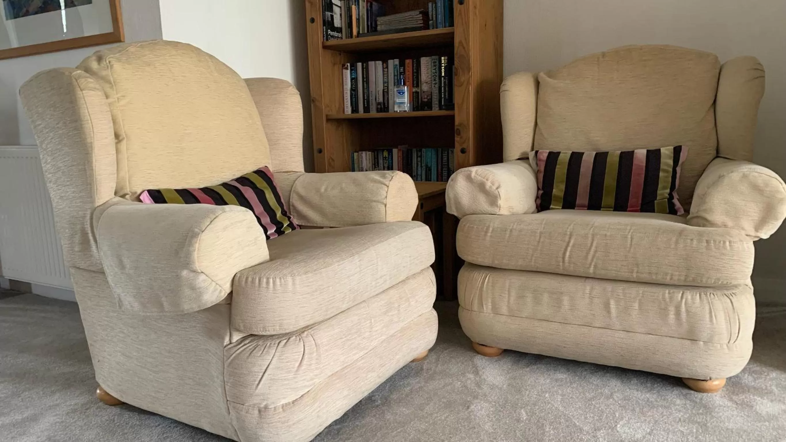 Communal lounge/ TV room in Ramsey House - Luxury Licensed B&B - Parking and Guest Lounge