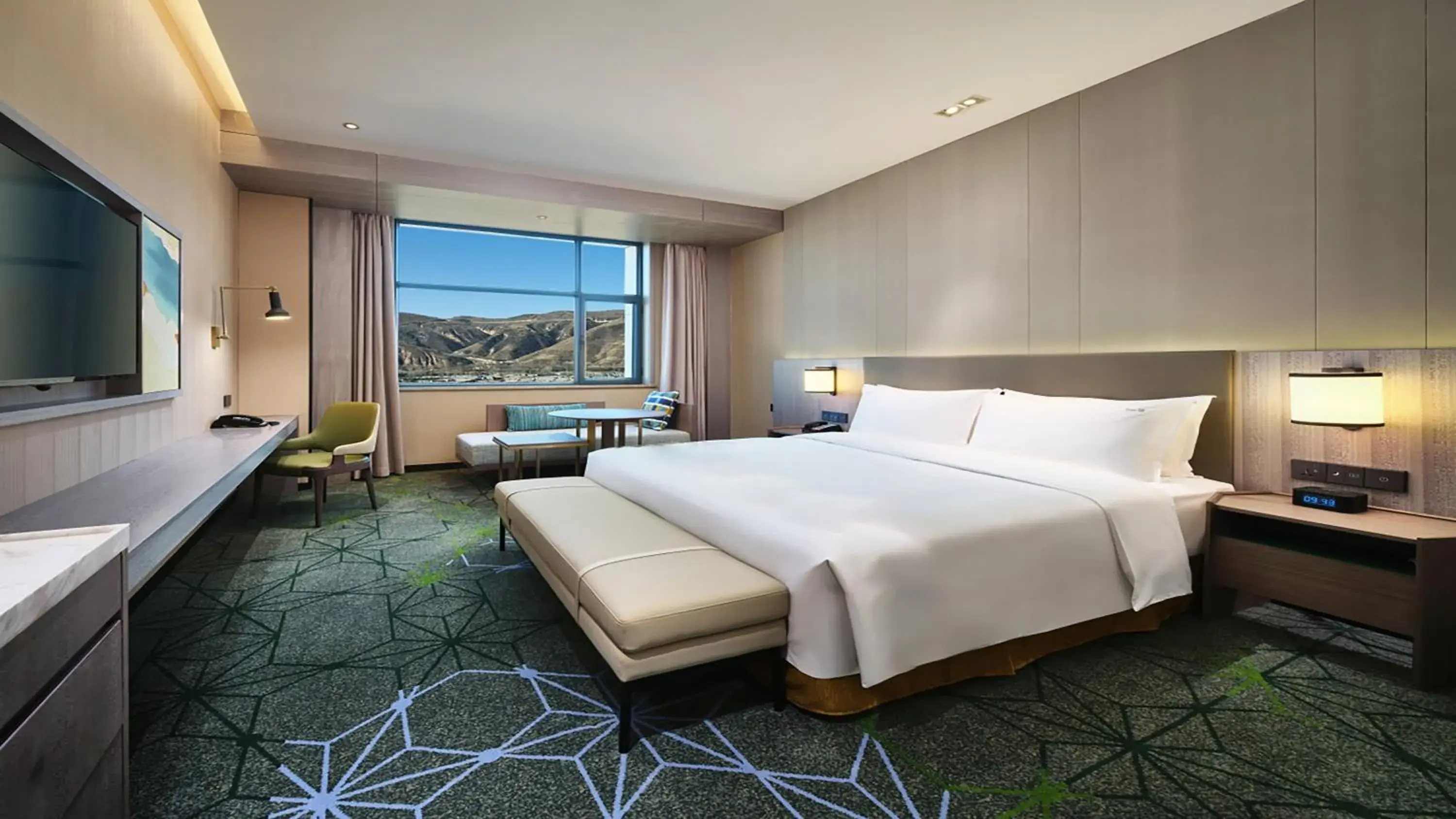Standard King Room in Holiday Inn Xining Hot-Spring by IHG Standard King Room in Holiday Inn Xining Hot-Spring by IHG