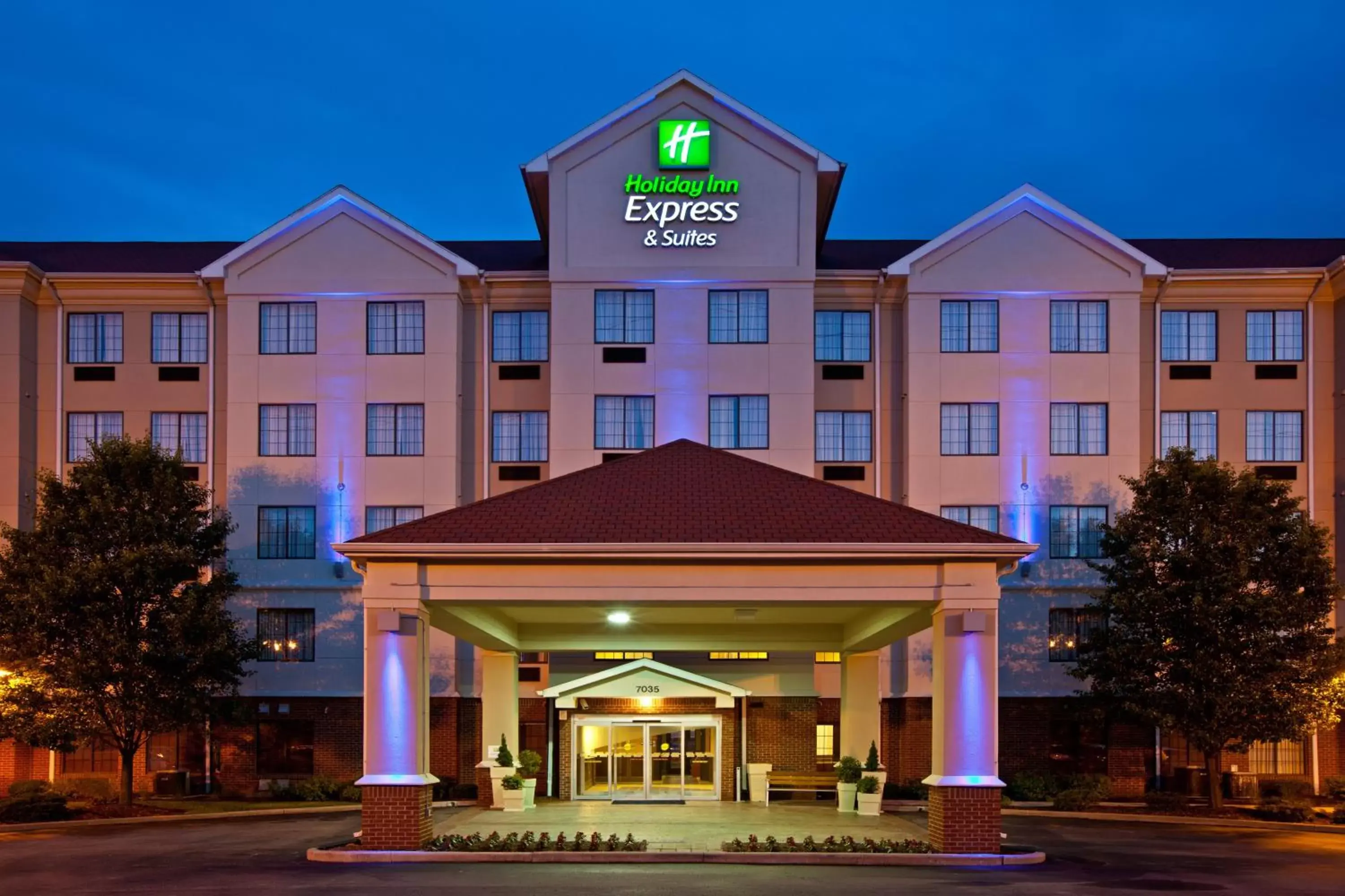 Property building in Holiday Inn Express Hotel & Suites Indianapolis - East, an IHG Hotel