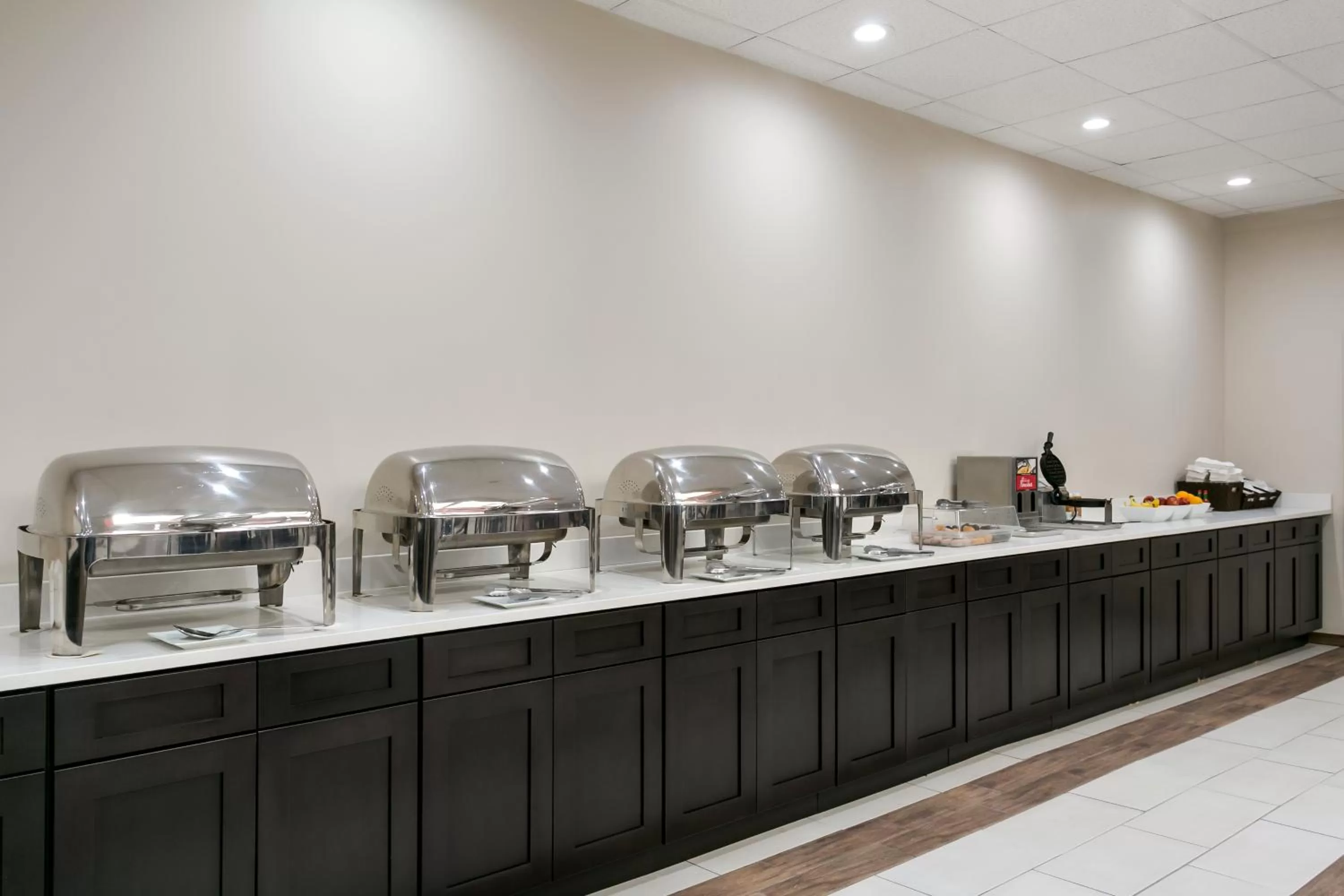 Breakfast in Eisenhower Hotel and Conference Center