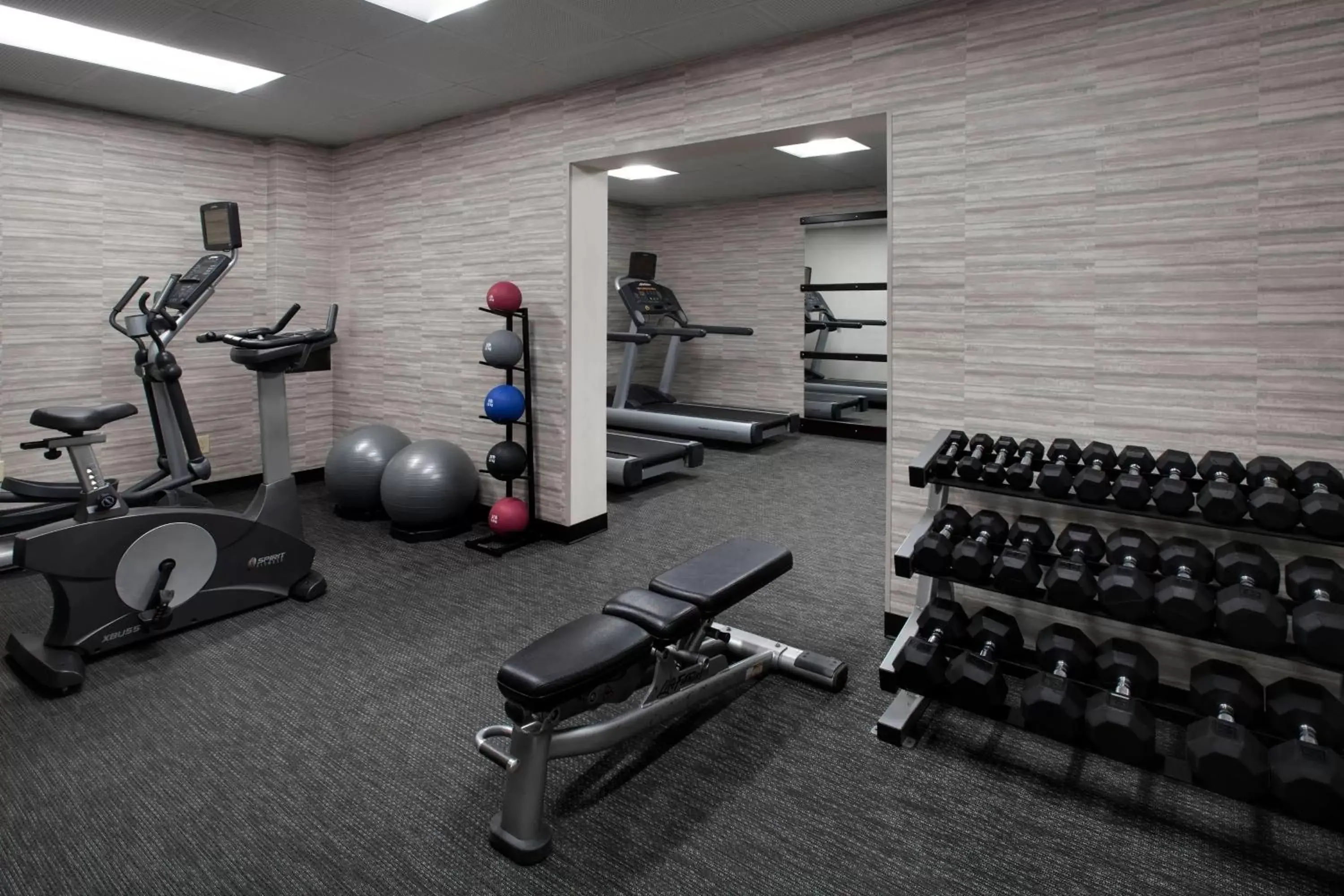 Fitness centre/facilities, Fitness Center/Facilities in Courtyard by Marriott Boston Norwood/Canton