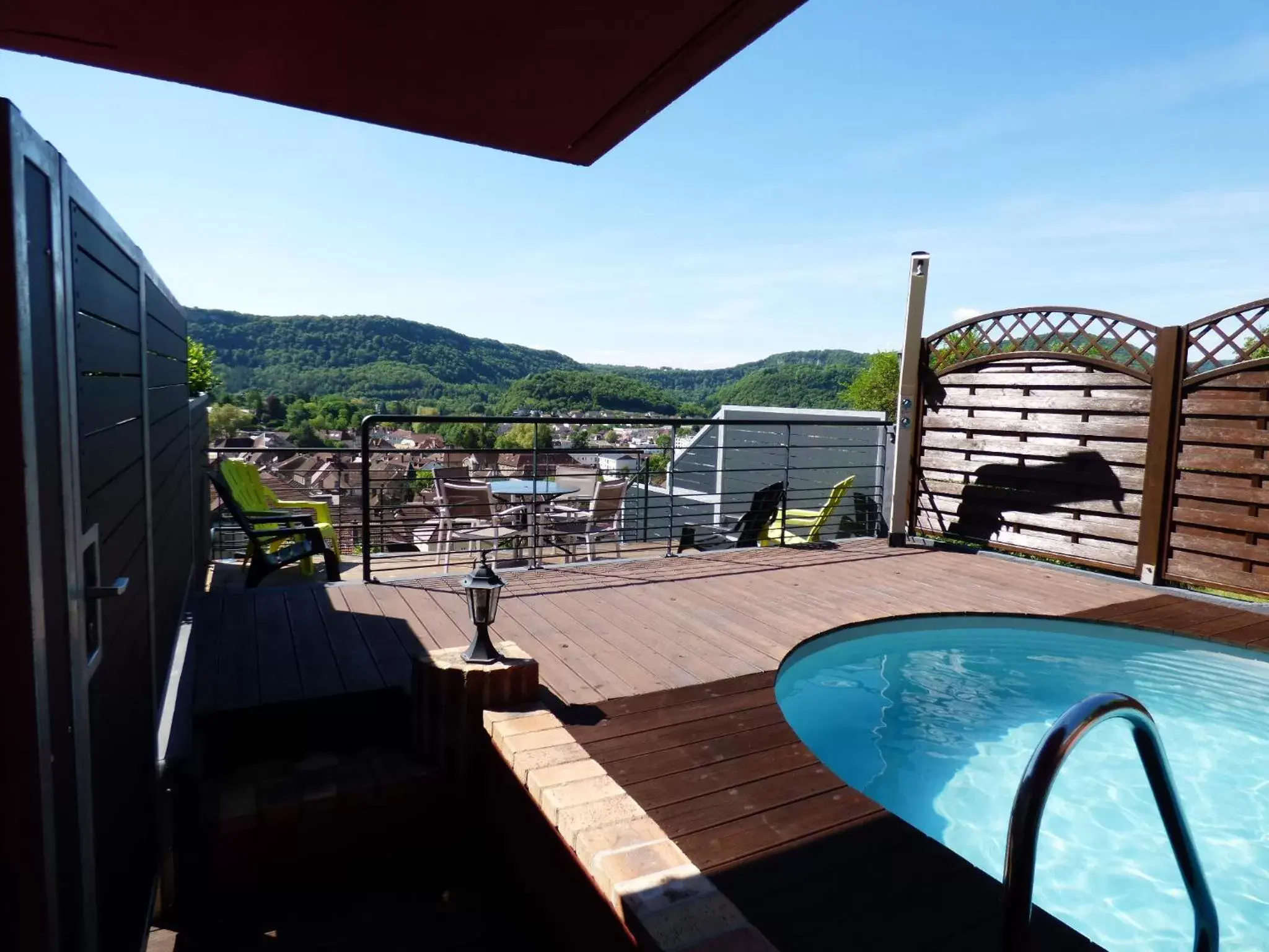 Property building, Pool View in La Colline aux Yeux Doubs