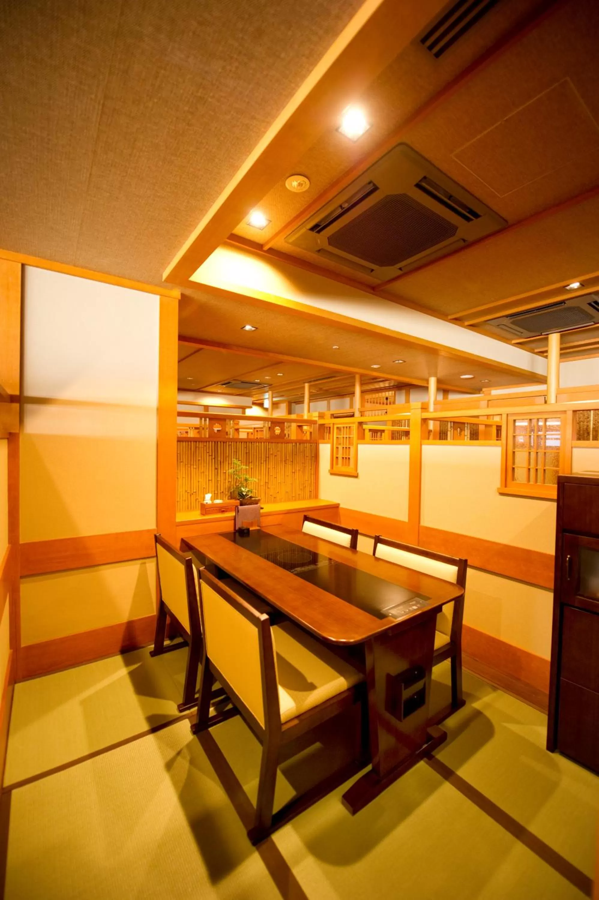 Restaurant/places to eat in Kadensho, Arashiyama Onsen, Kyoto - Kyoritsu Resort