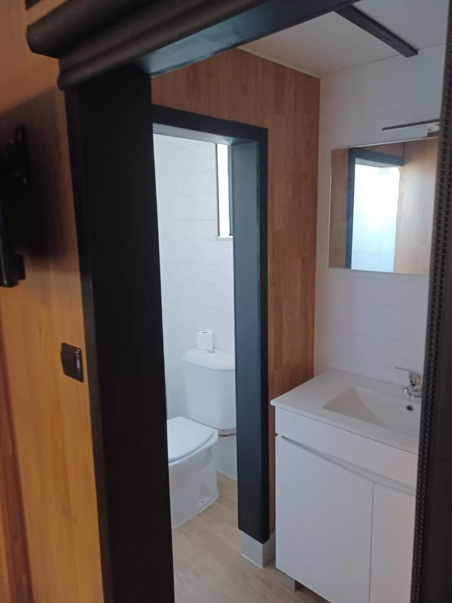 Bathroom in Leonchic - Guest House